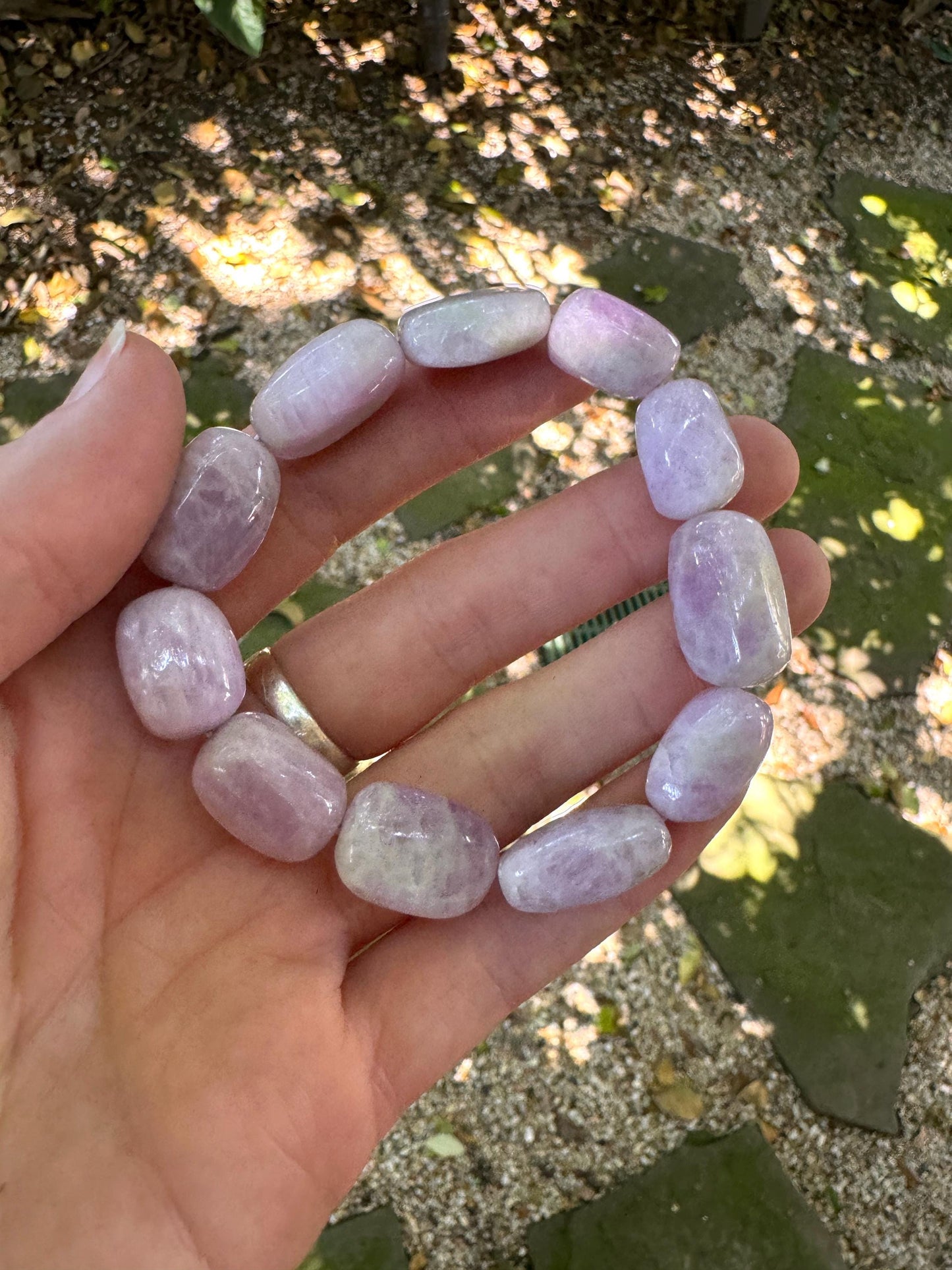 Hand beaded Lavender Kunzite 46.9g Bracelet Size Small From Brazil