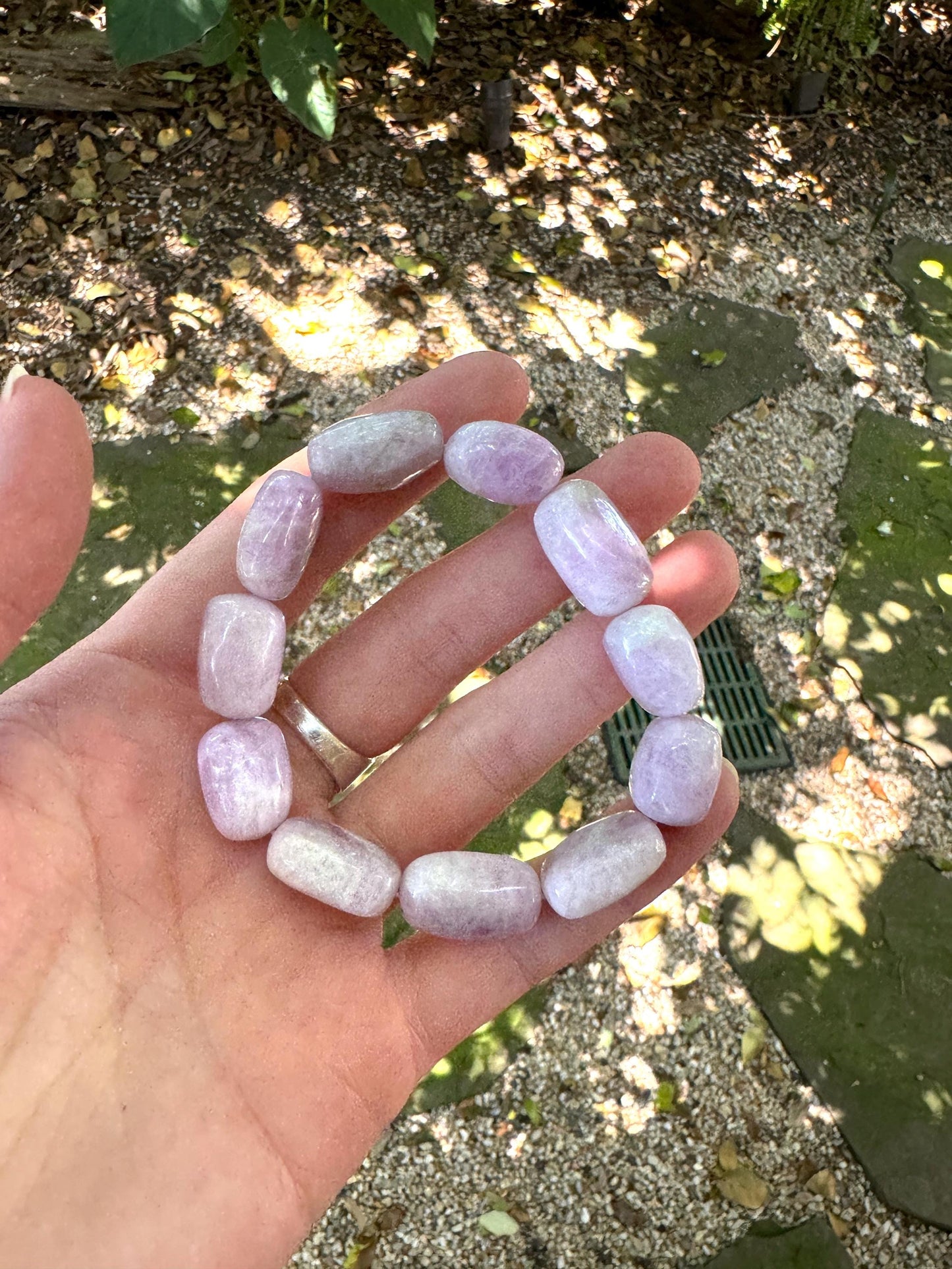 Hand beaded Lavender Kunzite 46.9g Bracelet Size Small From Brazil