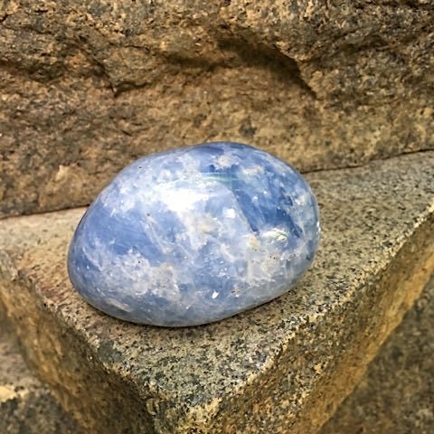 Medium Blue Calcite Palm Stone Gallete Madagascar 187.3g