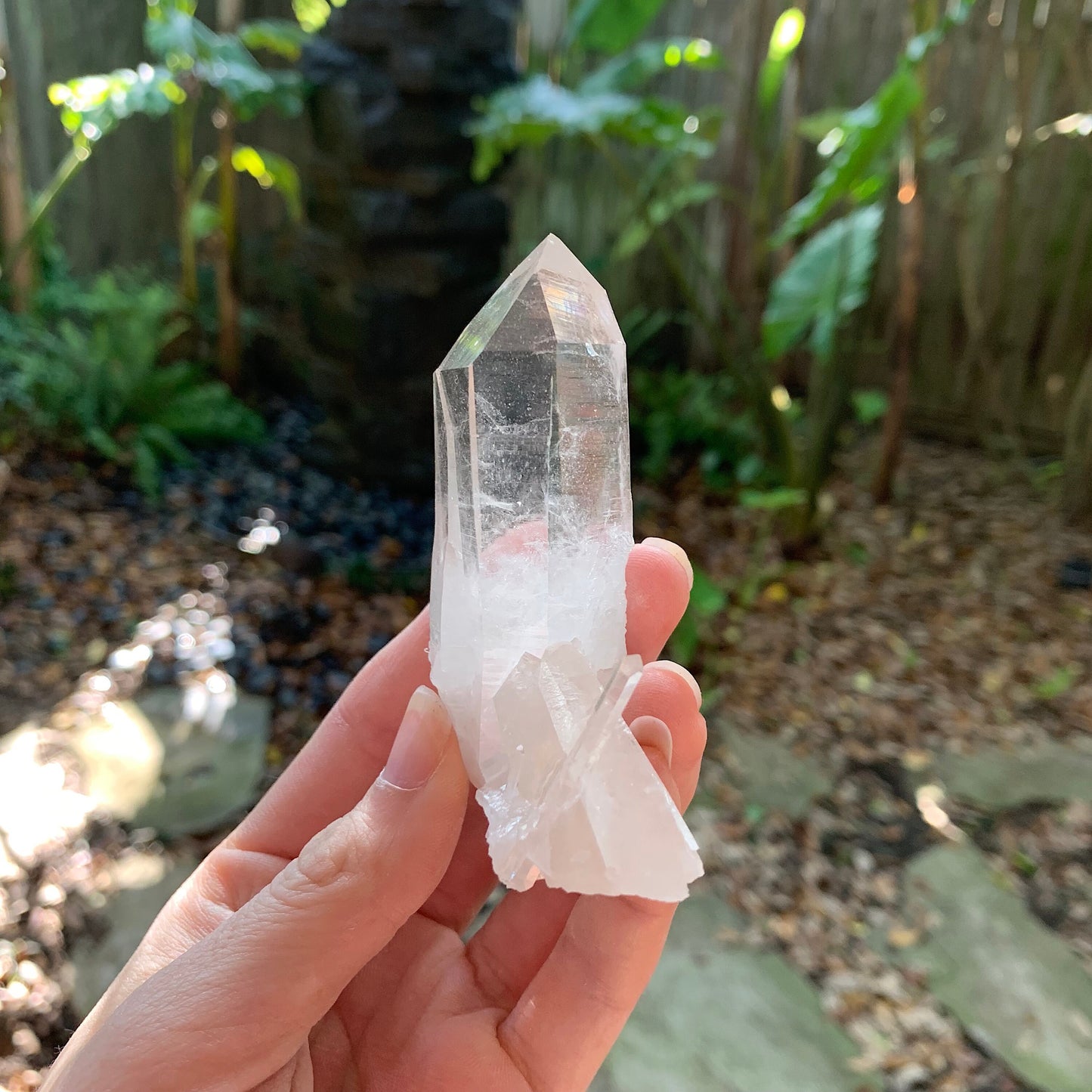Gorgeous Water Clear Quartz Point From Mount. Ida Montgomery Co, Arkansas 133g Specimen