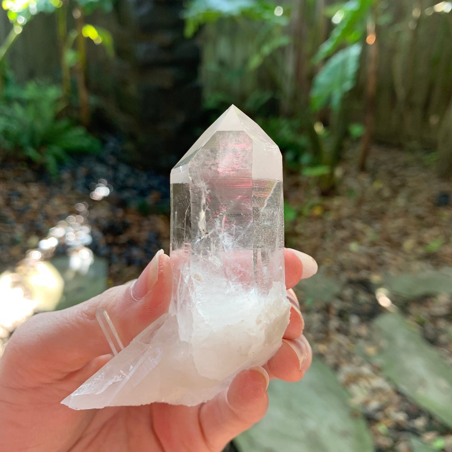 Gorgeous Water Clear Quartz Point From Mount. Ida Montgomery Co, Arkansas 133g Specimen