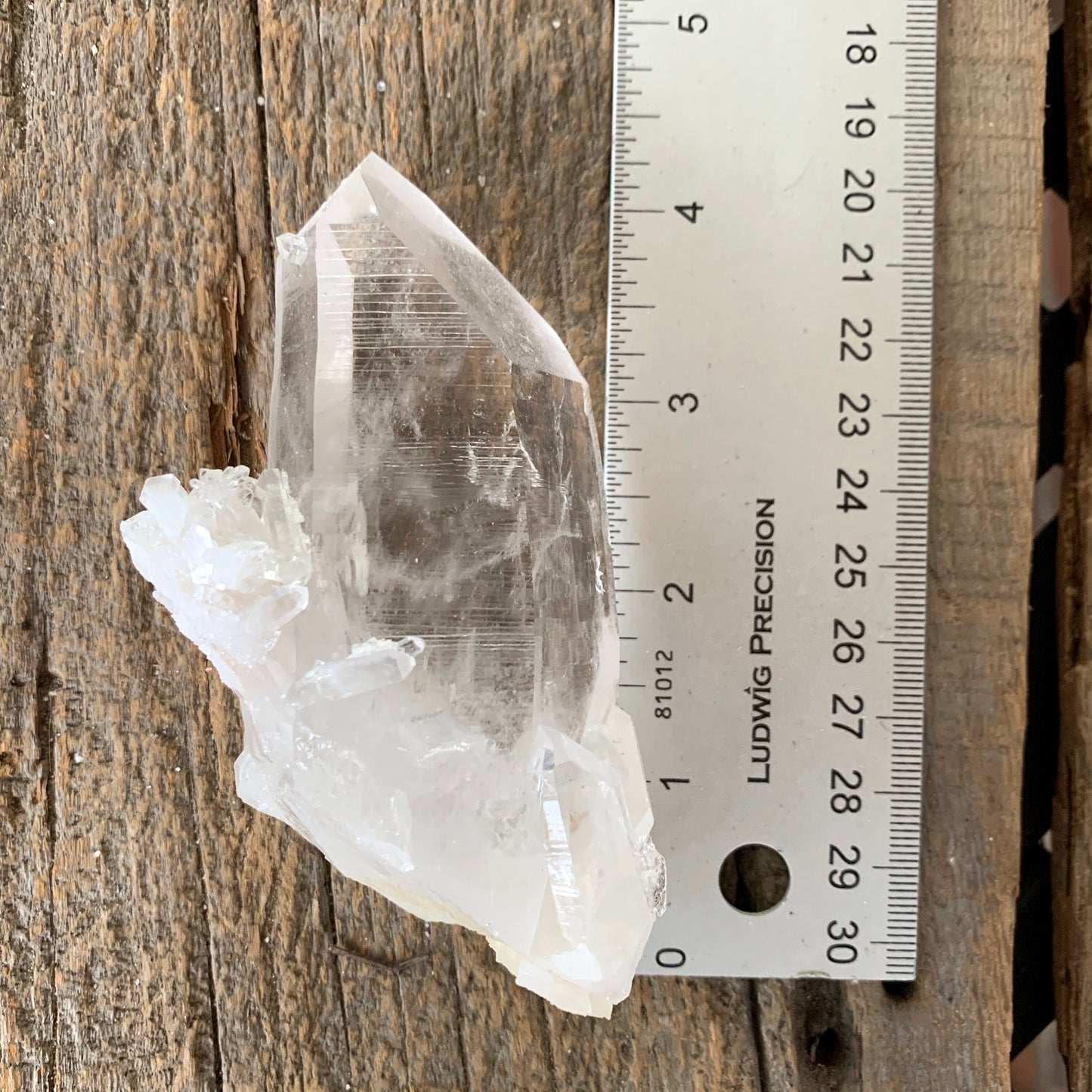 Semi Water Clear Quartz Point From Mount. Ida Montgomery Co, Arkansas 236g Specimen