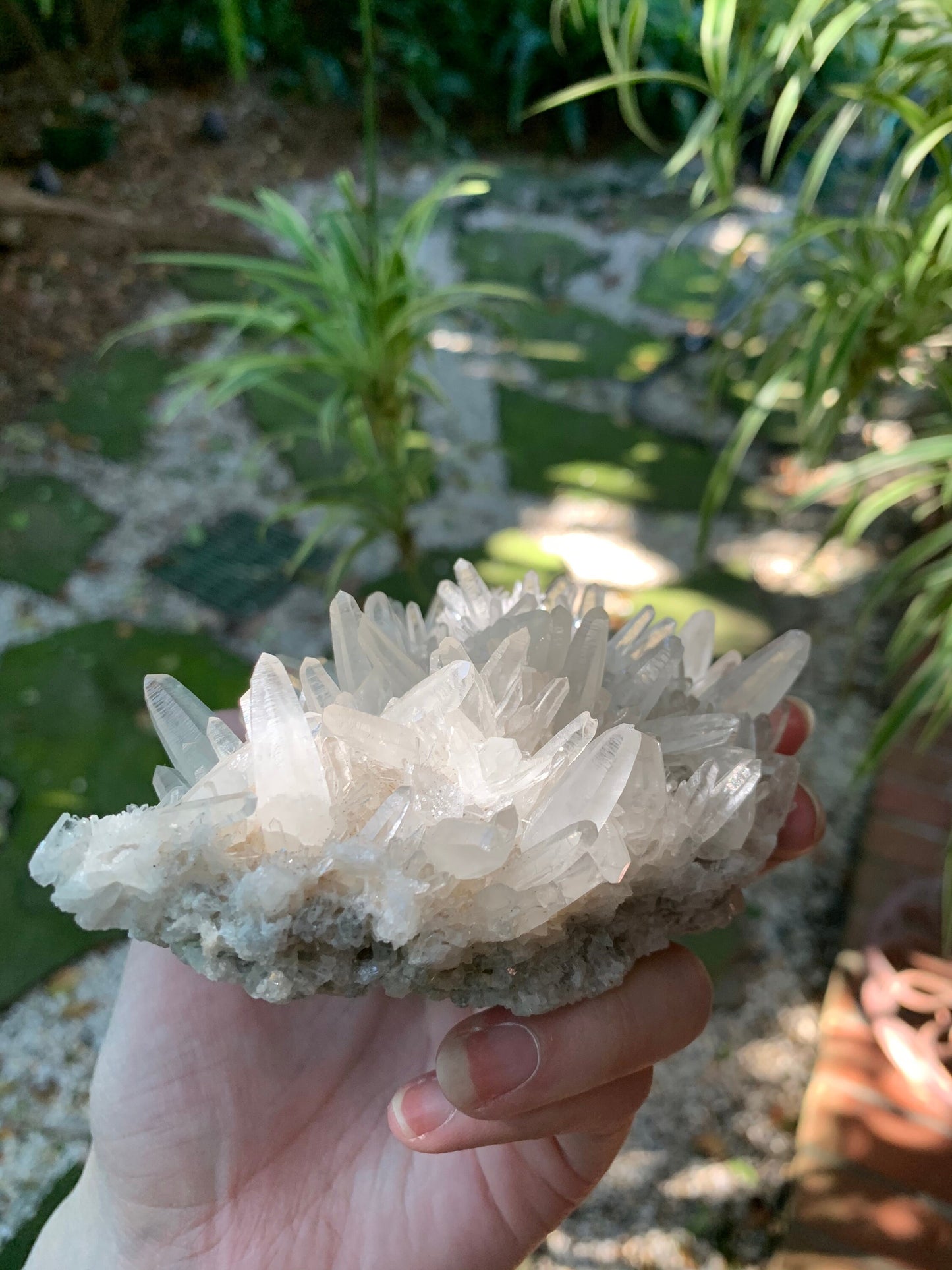 Quartz Cluster Specimen From Mundo Nuevo, Peru 440g 15.6oz