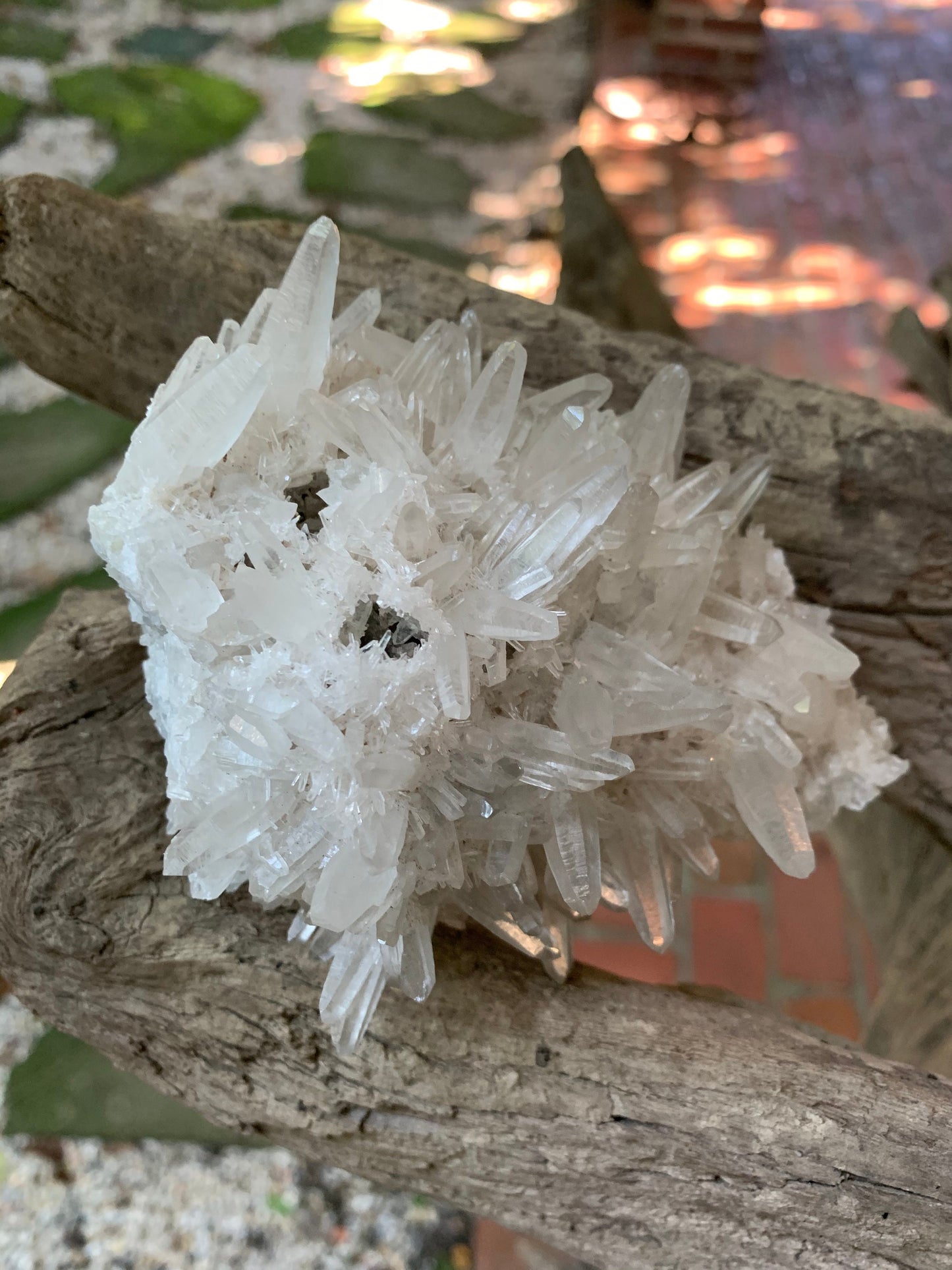 Quartz Cluster Specimen From Mundo Nuevo, Peru 440g 15.6oz