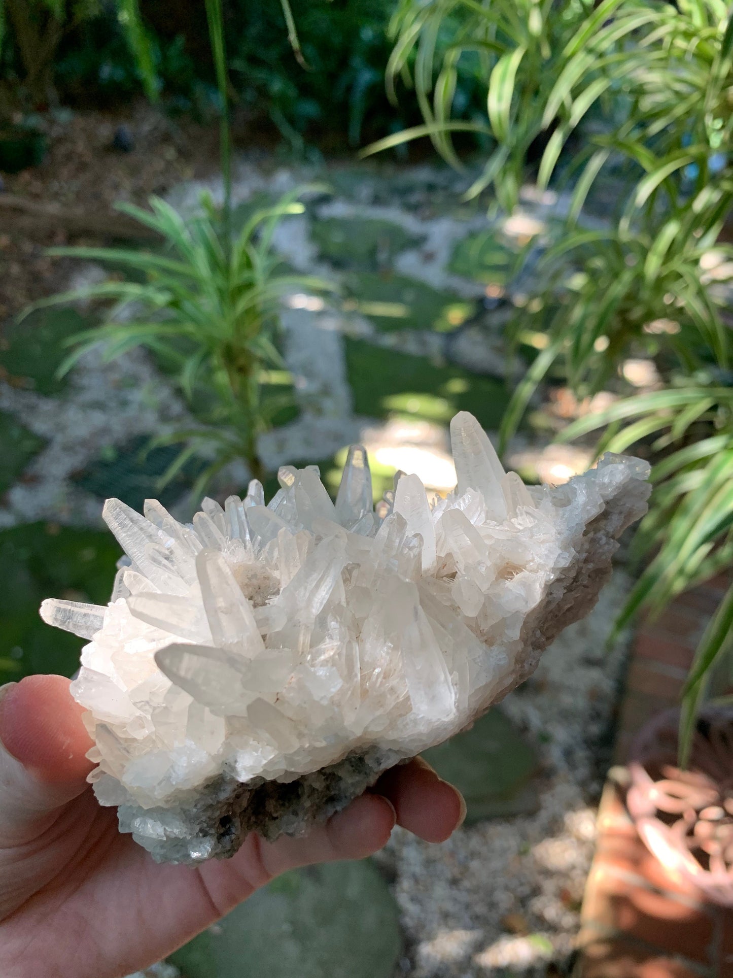 Quartz Cluster Specimen From Mundo Nuevo, Peru 440g 15.6oz