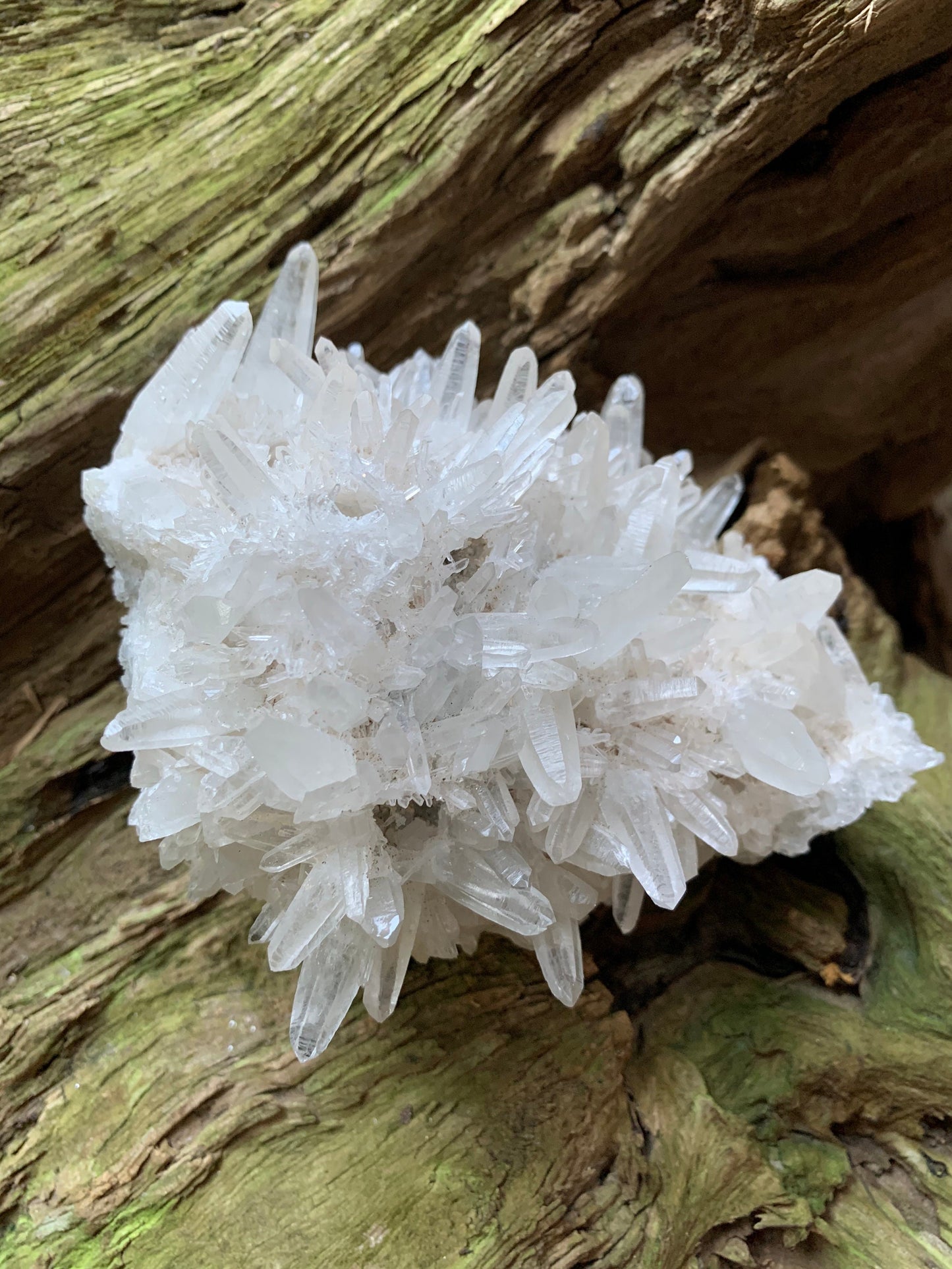 Quartz Cluster Specimen From Mundo Nuevo, Peru 440g 15.6oz