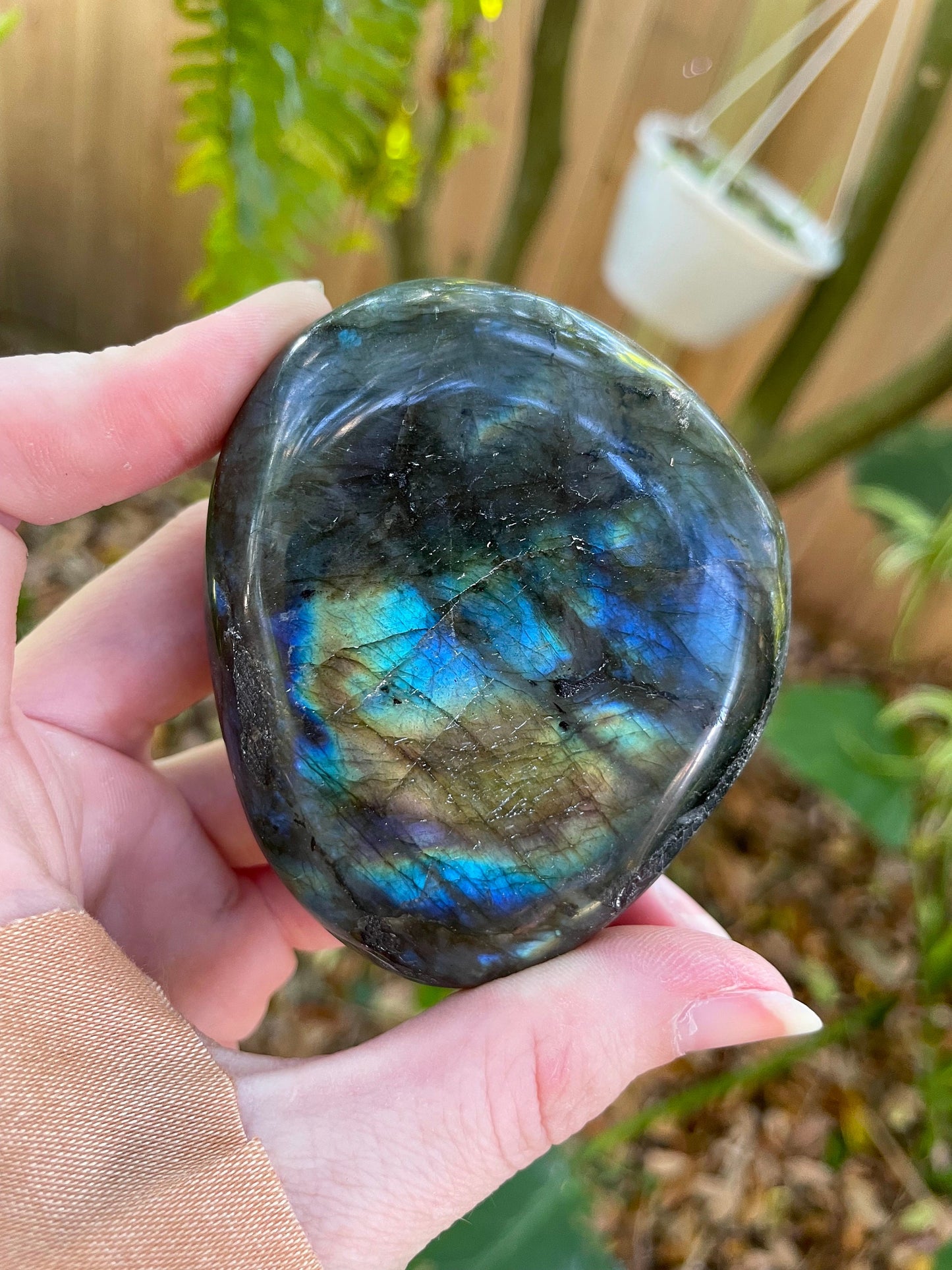 Lovely Polished Rainbow Labradorite Palm Stone 196g Rainbow Flash From Madagascar