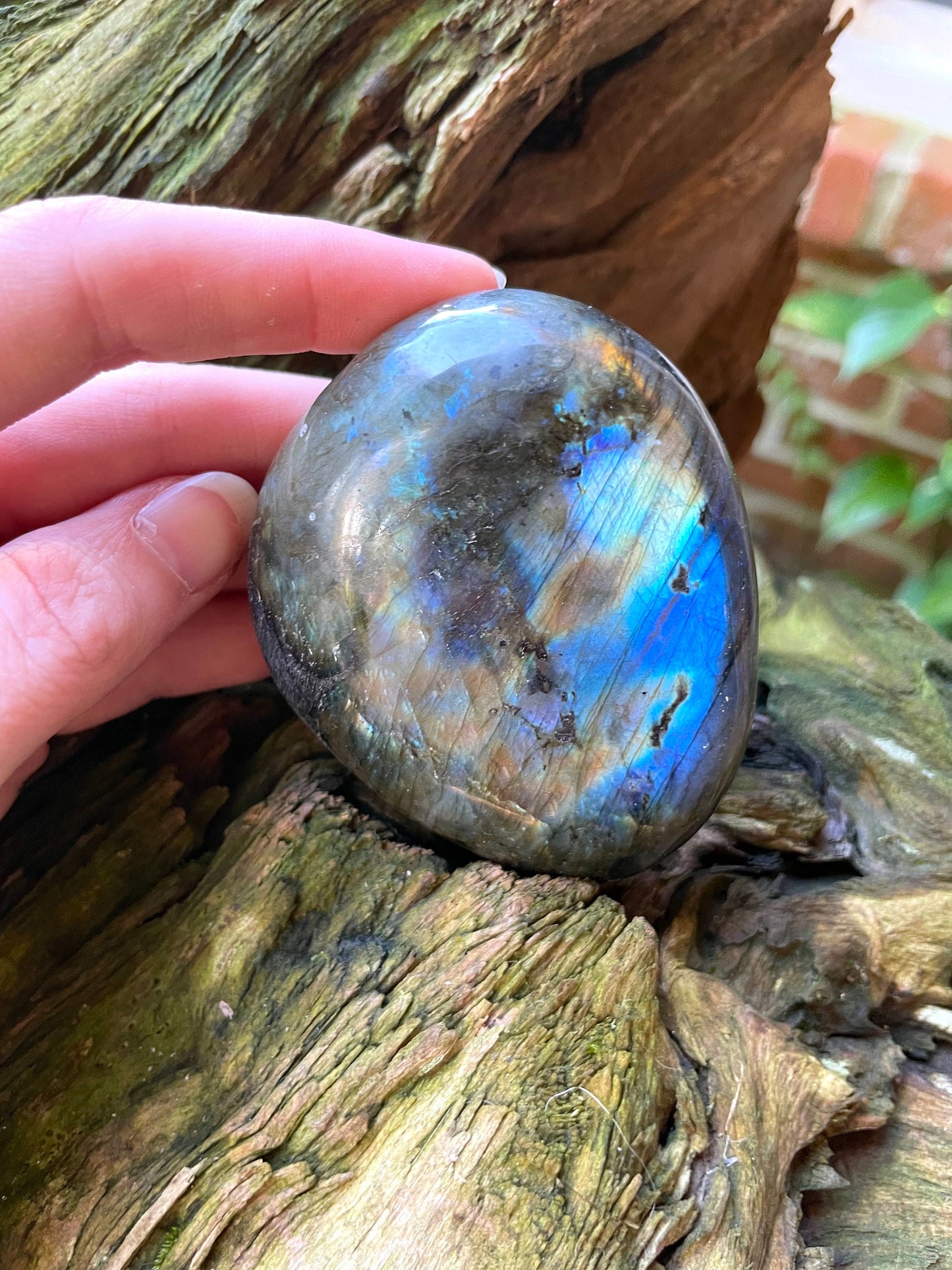 Lovely Polished Rainbow Labradorite Palm Stone 196g Rainbow Flash From Madagascar