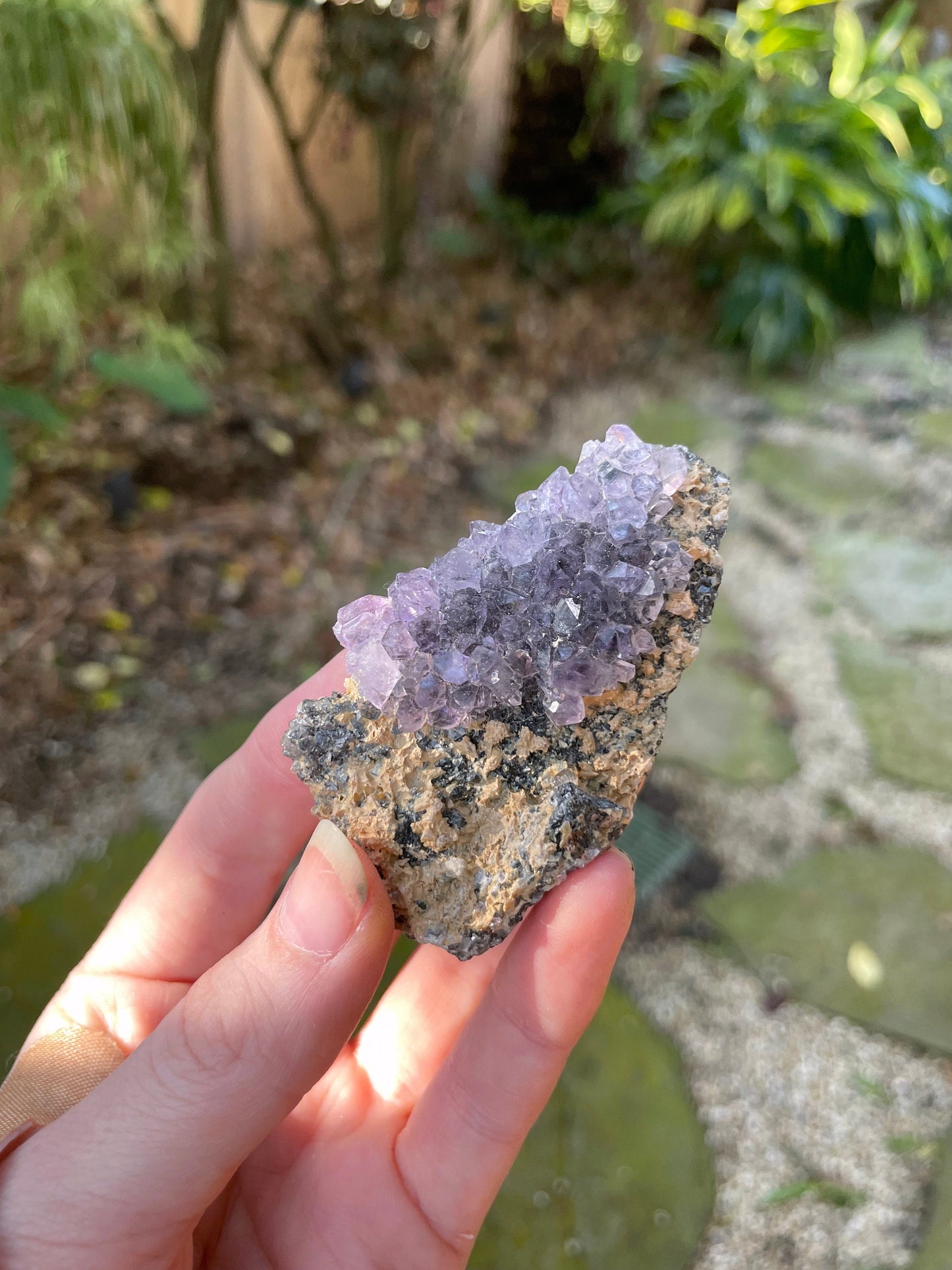 Beautiful Amethyst From Kakamunurle Quarry, Kanur District, Tamil Nadu, India Mineral Specimen 80.49g Crystal