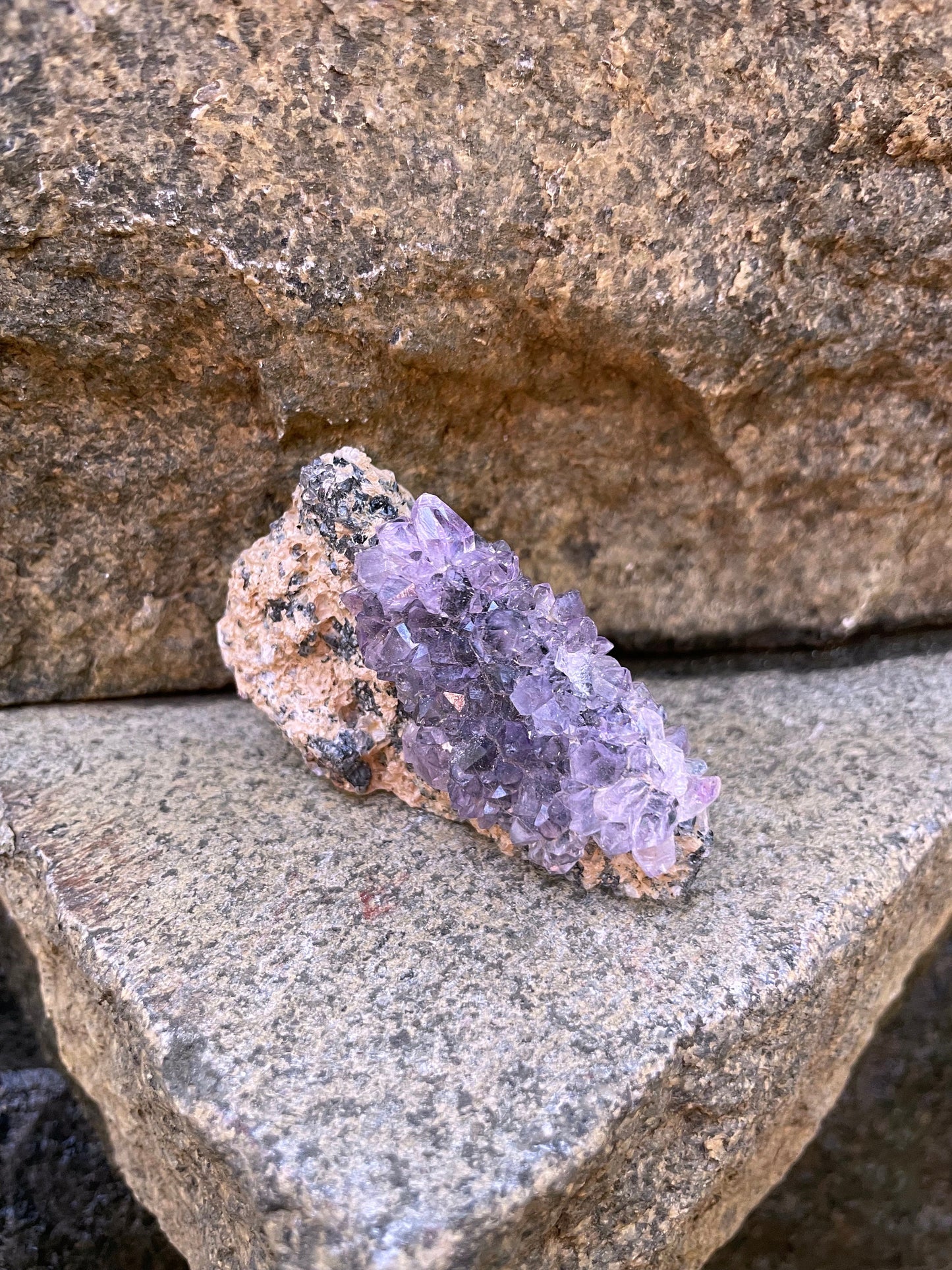 Beautiful Amethyst From Kakamunurle Quarry, Kanur District, Tamil Nadu, India Mineral Specimen 80.49g Crystal