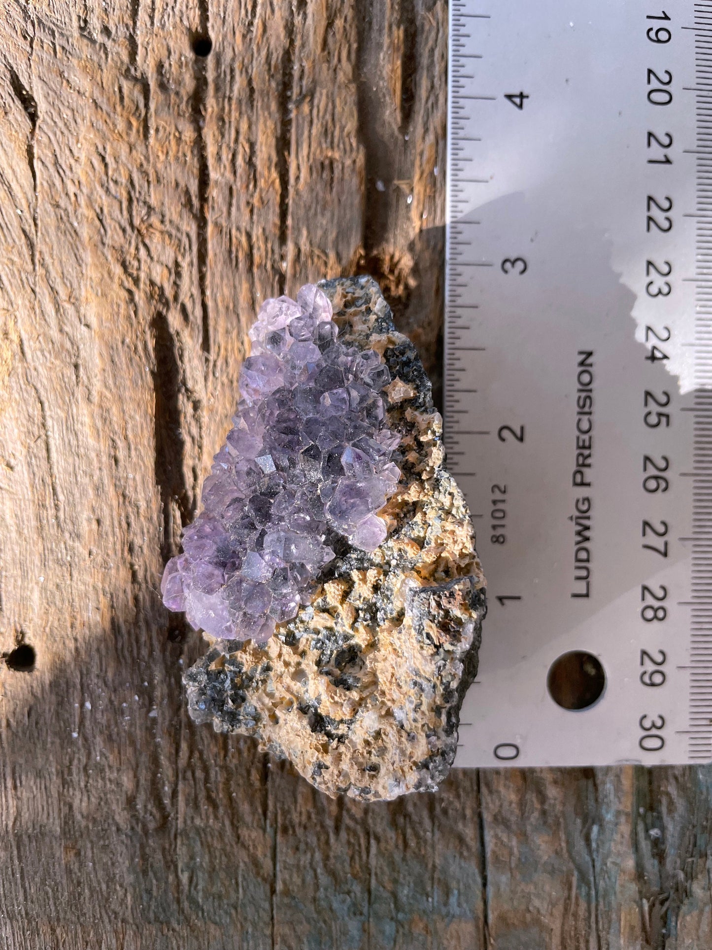 Beautiful Amethyst From Kakamunurle Quarry, Kanur District, Tamil Nadu, India Mineral Specimen 80.49g Crystal