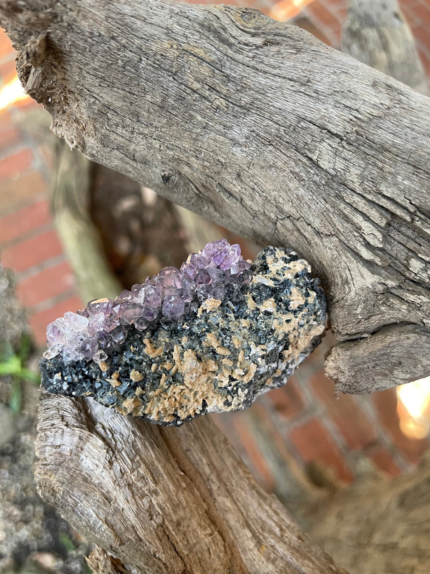 Beautiful Amethyst From Kakamunurle Quarry, Kanur District, Tamil Nadu, India Mineral Specimen 80.49g Crystal