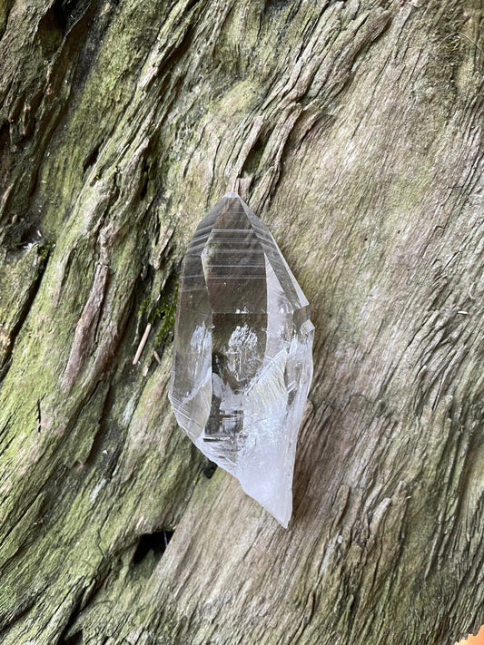 Columbian Lemurian Optical Quartz Point 70.5g Specimen Mineral Crystal Water Clear