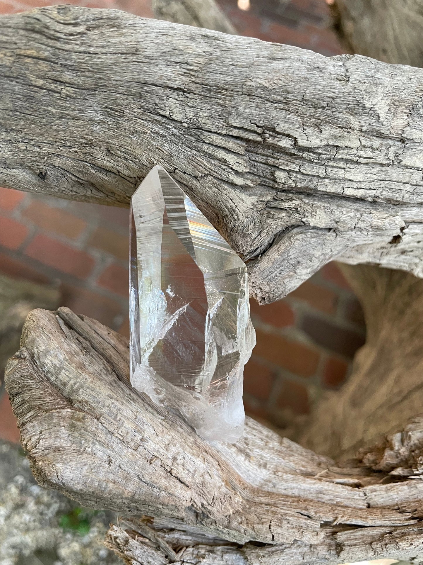 Columbian Lemurian Optical Quartz Point 70.5g Specimen Mineral Crystal Water Clear