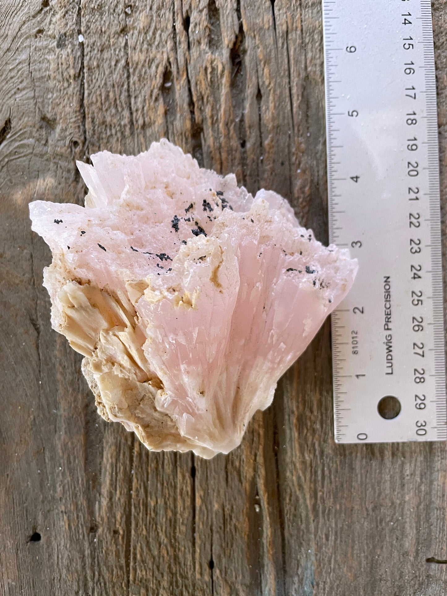 Mangano Calcite Specimen from Huanggang Mine, Chafing. Inner Mongolia China Mineral Crystal