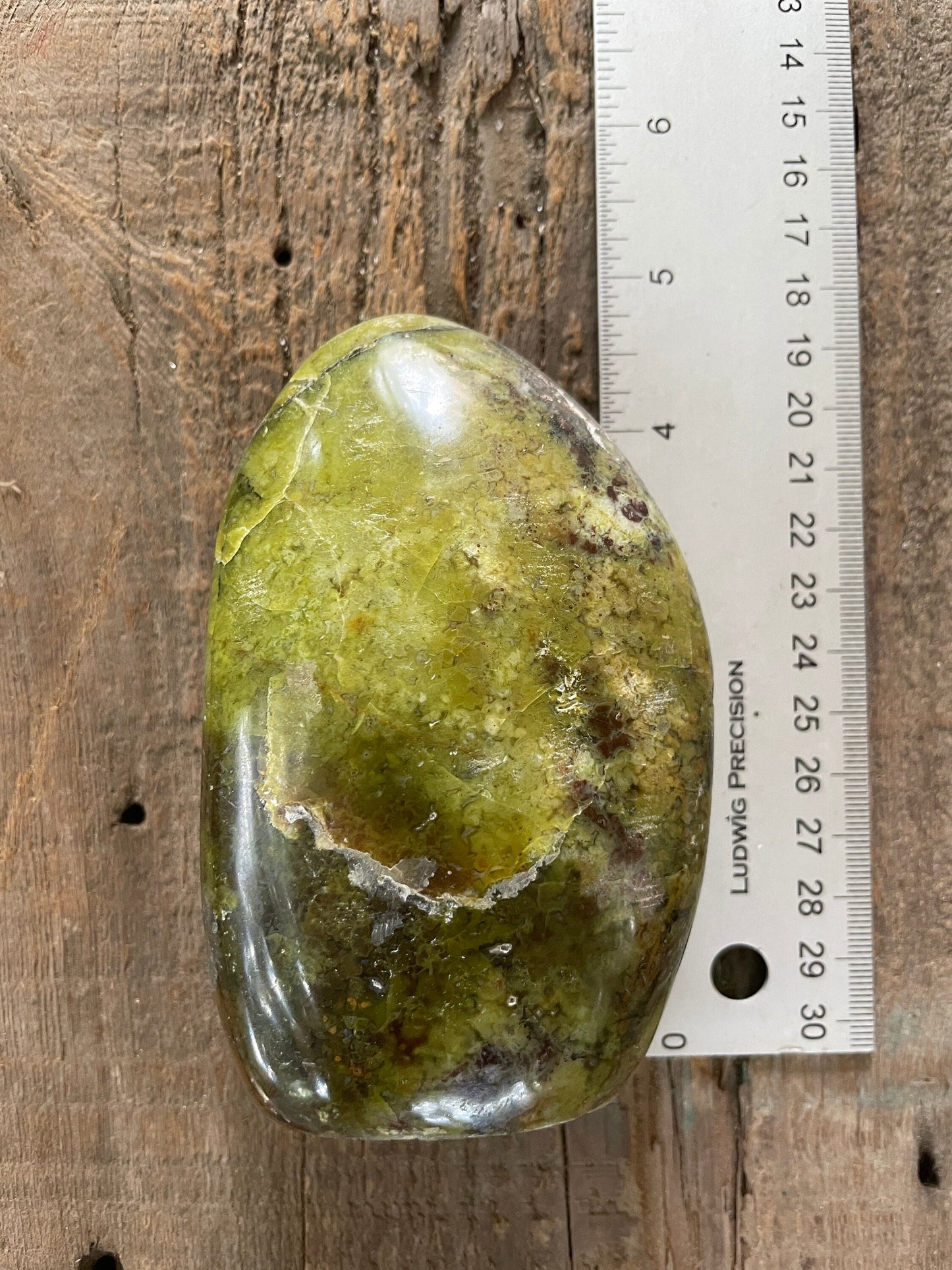 Polished Green Opal Free Forme From Madagascar, Specimen 538g Mineral Crystal