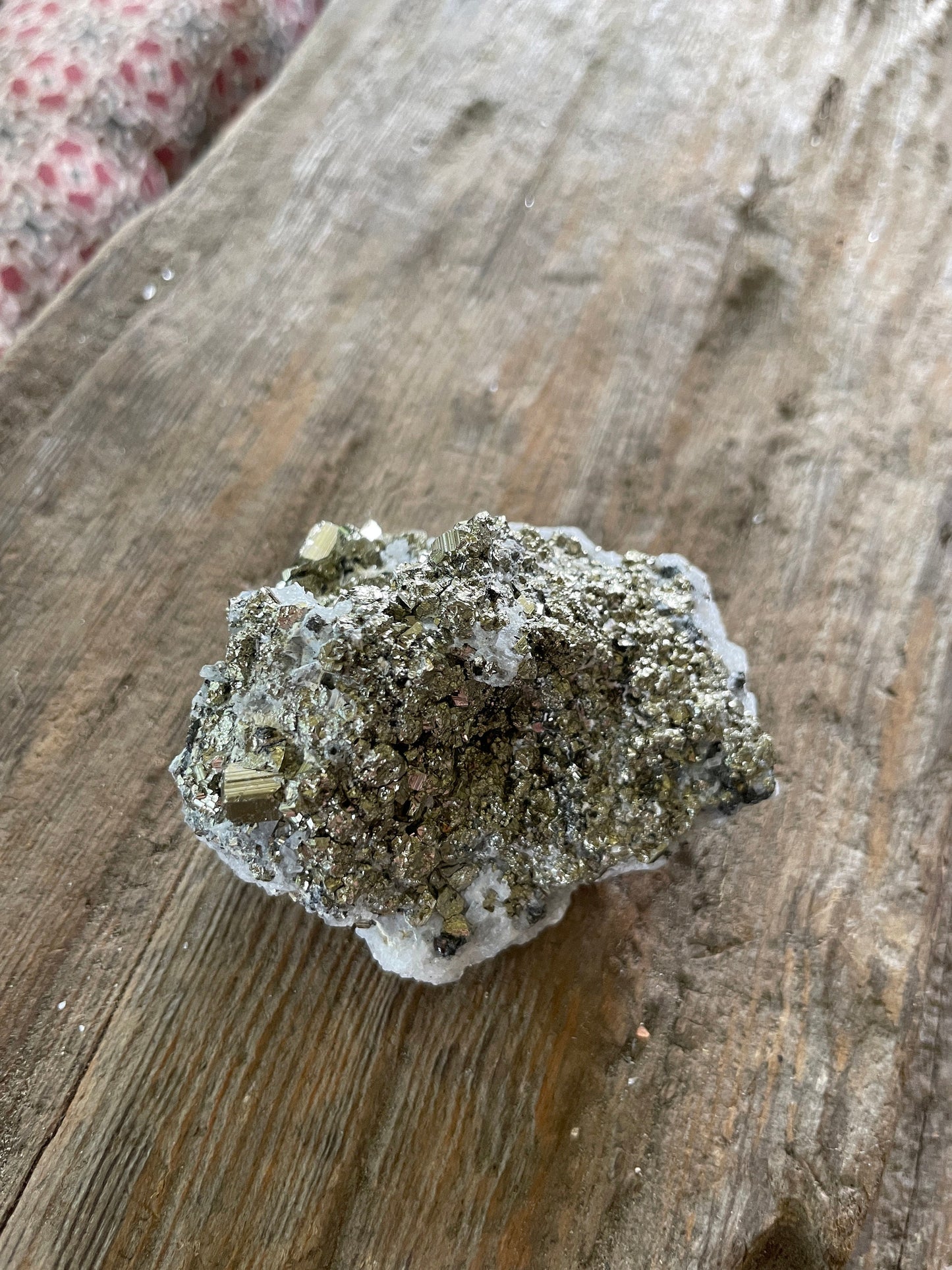 Beautiful Natural Raw Pyrite Crystal With Quartz Specimen 120.6g, from Peru Minerals Crystals