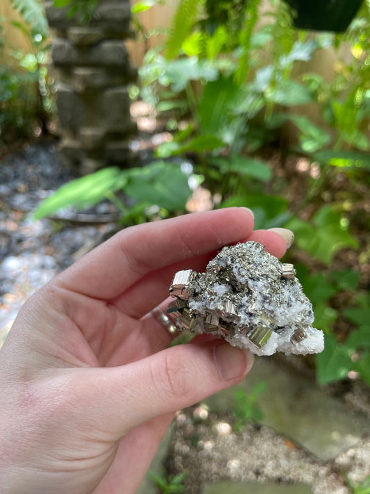 Beautiful Natural Raw Pyrite Crystal With Quartz Specimen 120.6g, from Peru Minerals Crystals