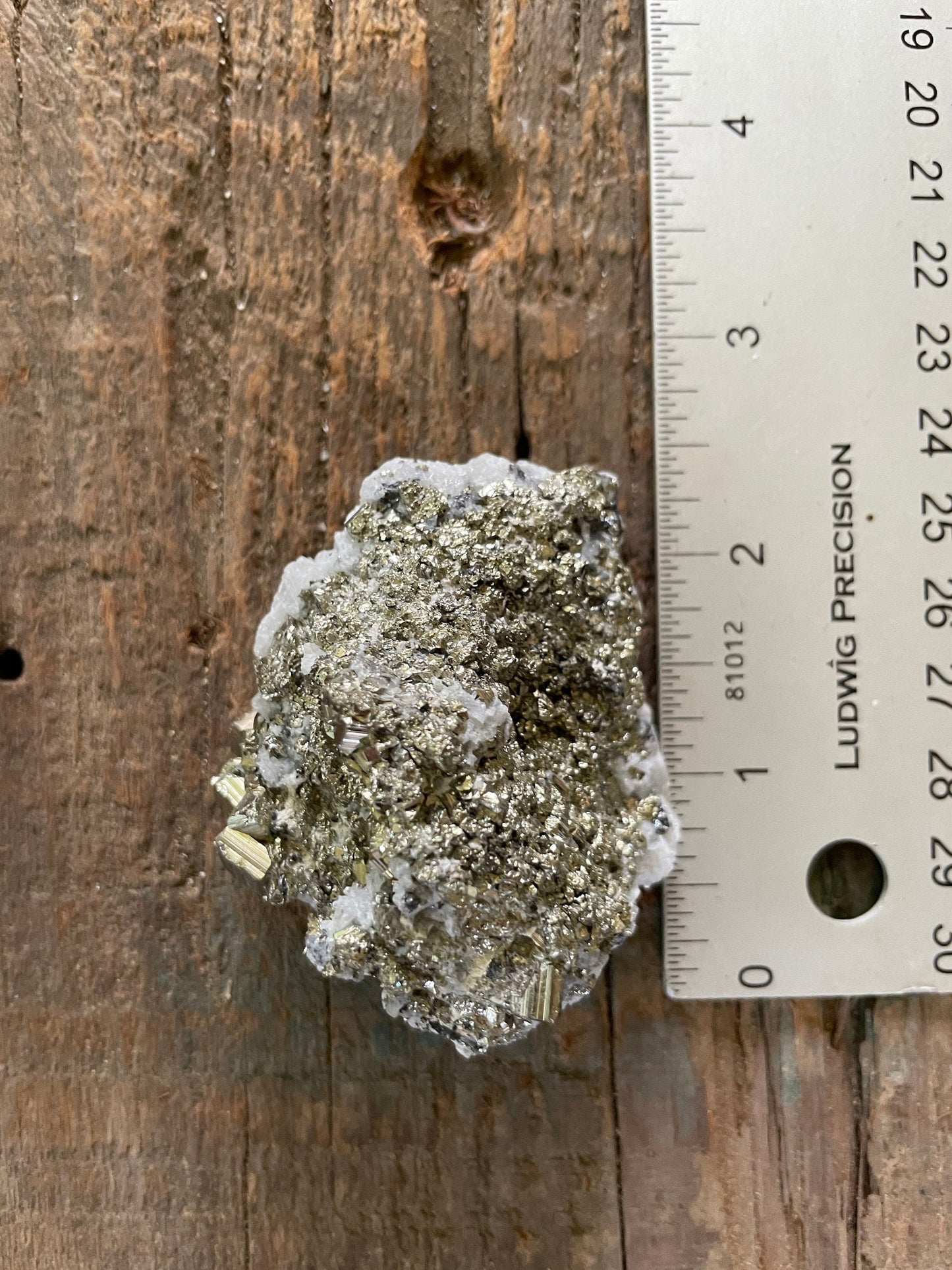 Beautiful Natural Raw Pyrite Crystal With Quartz Specimen 120.6g, from Peru Minerals Crystals