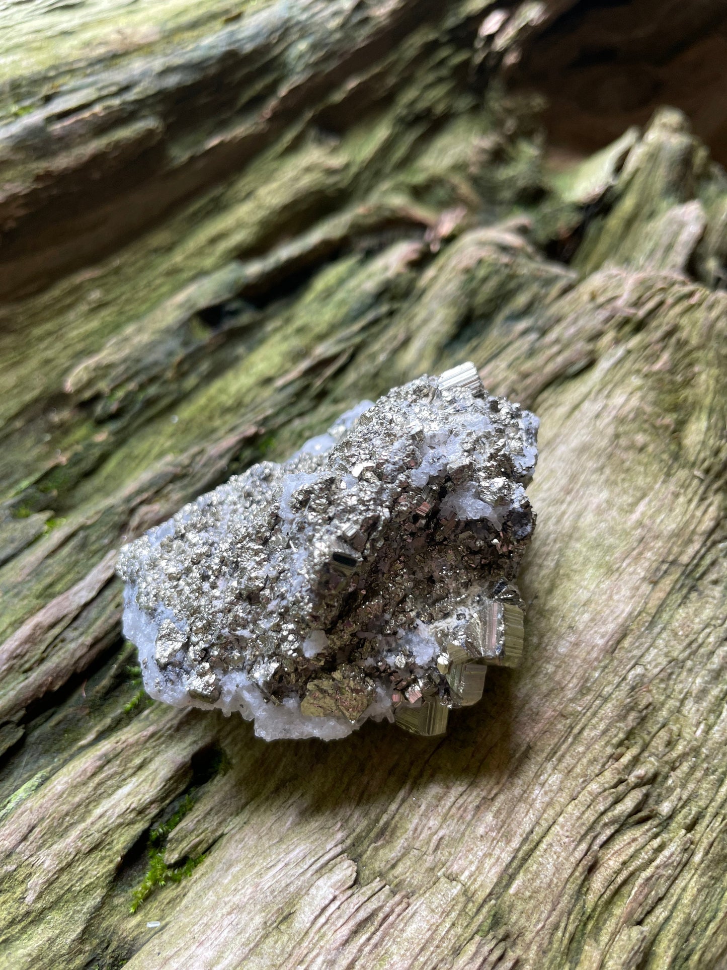 Beautiful Natural Raw Pyrite Crystal With Quartz Specimen 120.6g, from Peru Minerals Crystals