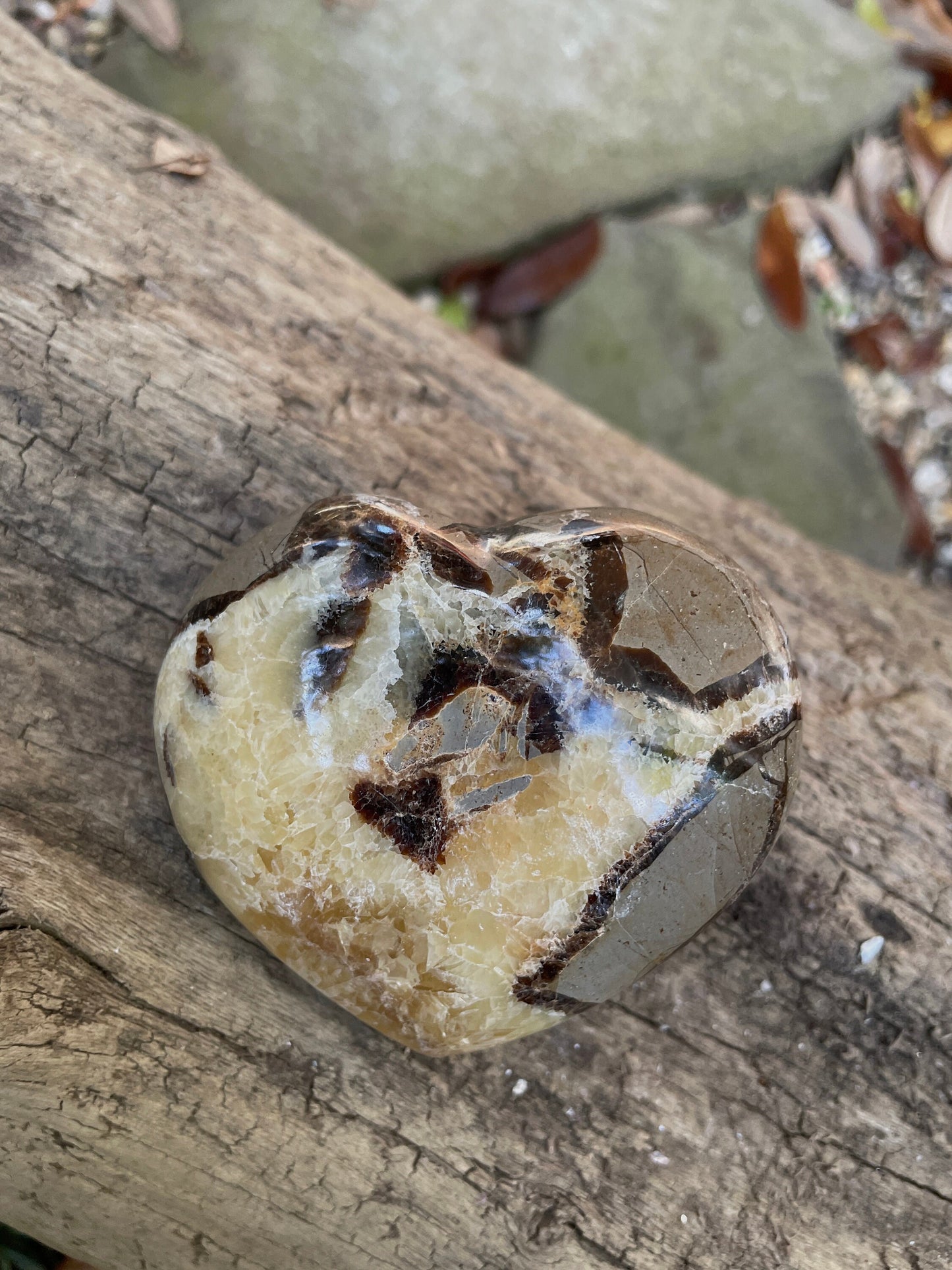 Lovely Septarian Calcite Polished Heart Stone Madagascar 257.7g Specimen