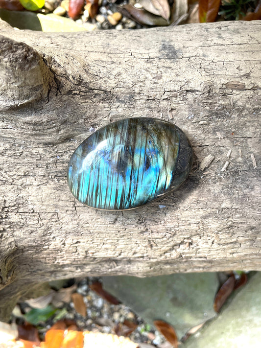 Small Polished Labradorite Palm Stone 86g Great Flash From Madagascar Mineral Crystal