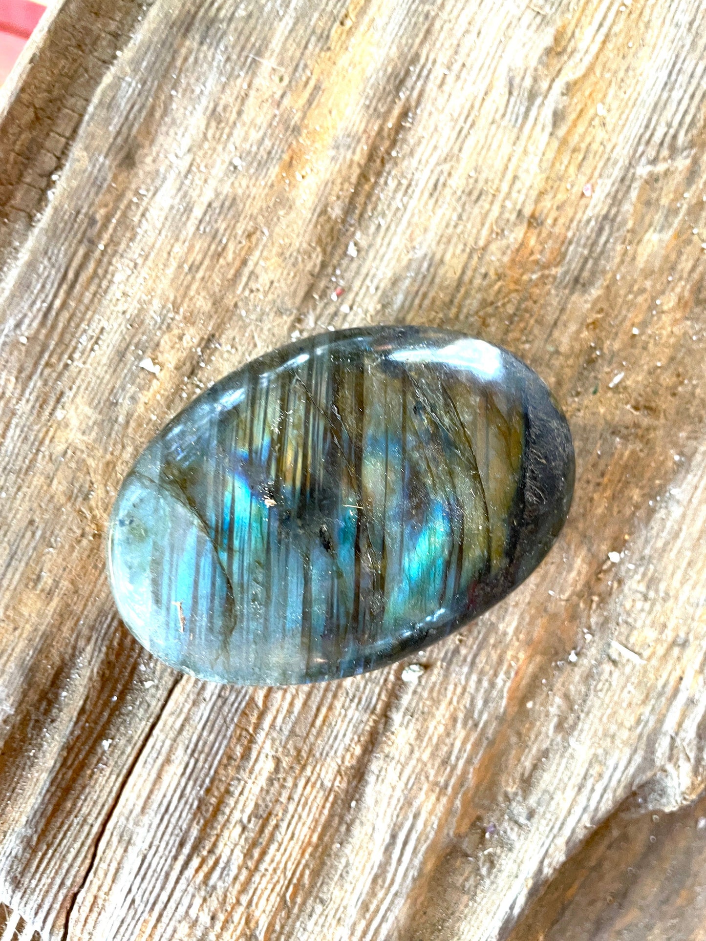 Small Polished Labradorite Palm Stone 86g Great Flash From Madagascar Mineral Crystal