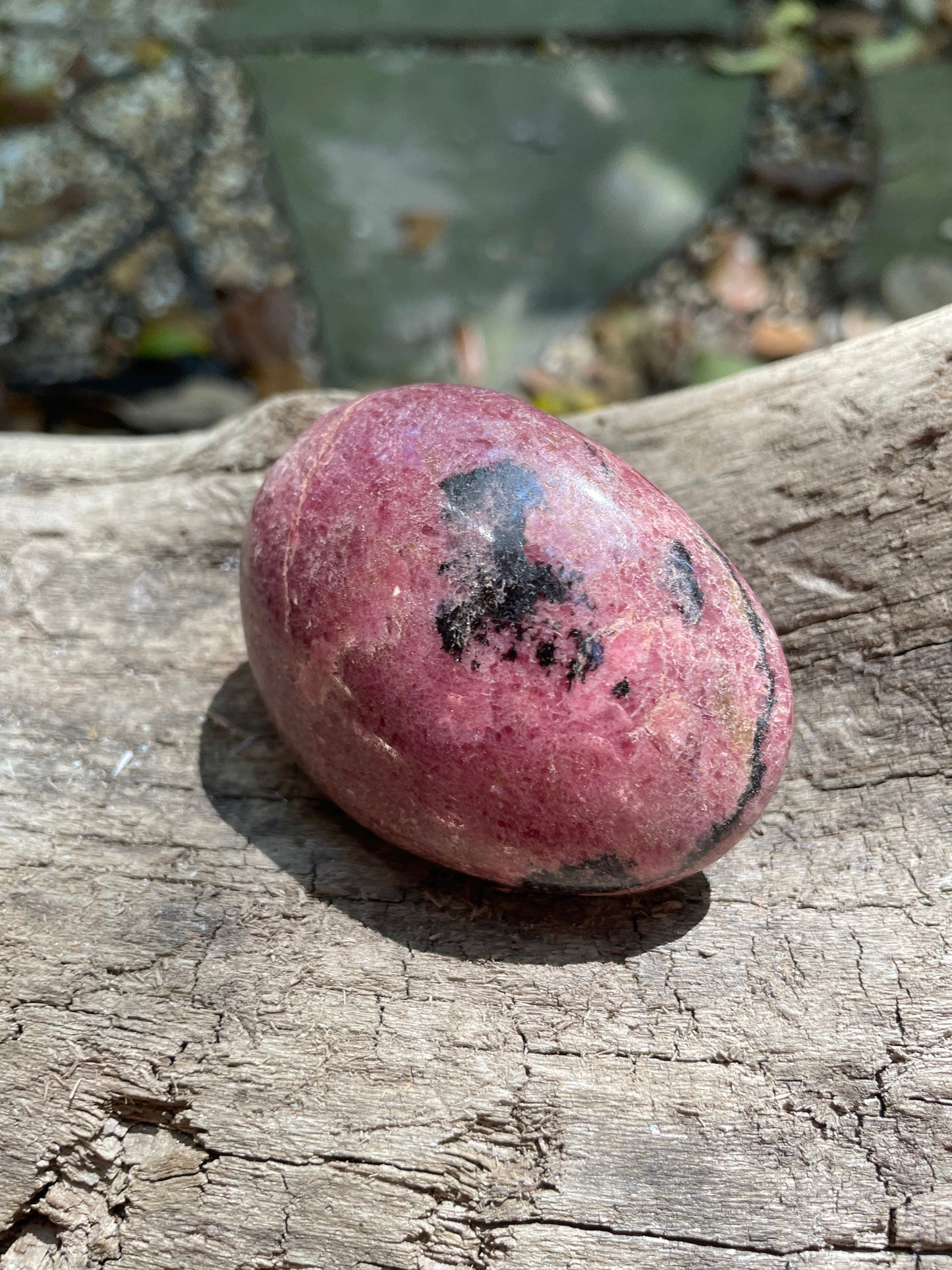 Beautiful Polished Palm Stone Rhodonite Specimen 160.8g From Madagascar Mineral Crystal