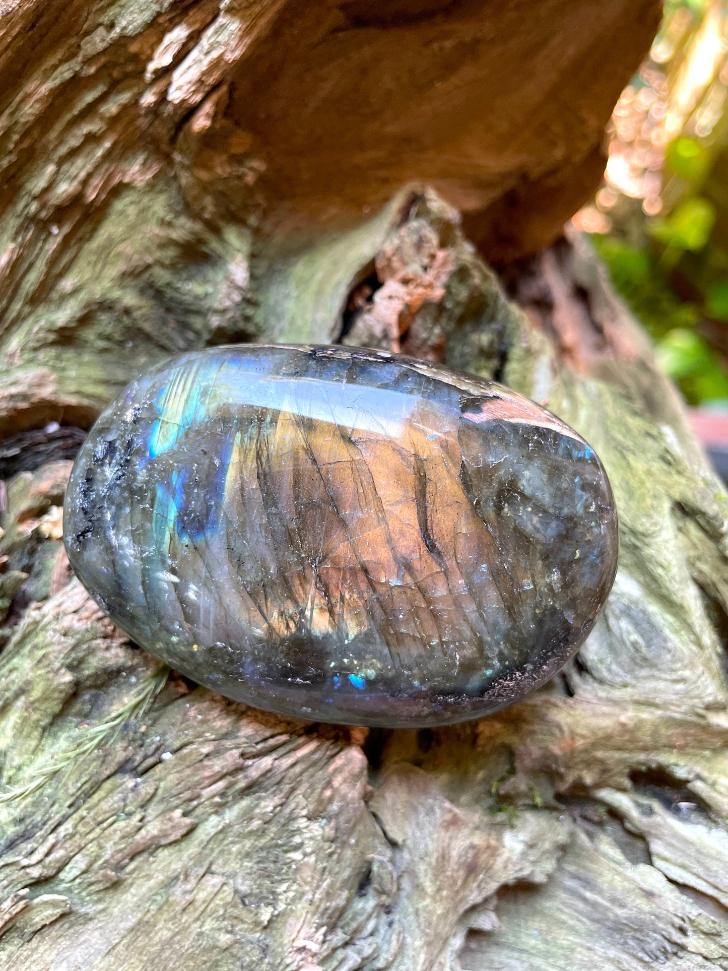 Lovely Polished Labradorite Palm Stone 194g Great Flash From Madagascar Mineral Crystal