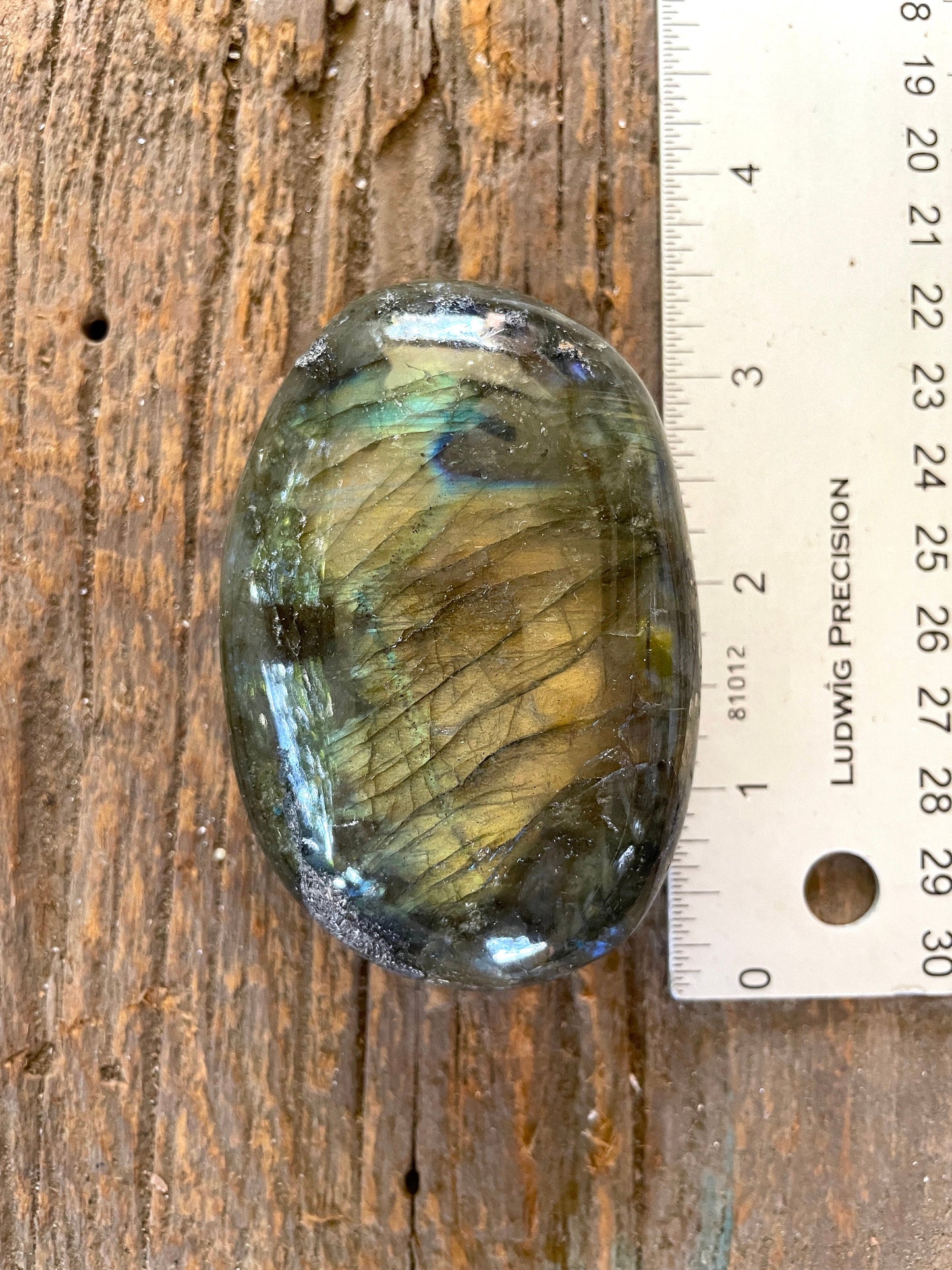 Lovely Polished Labradorite Palm Stone 194g Great Flash From Madagascar Mineral Crystal