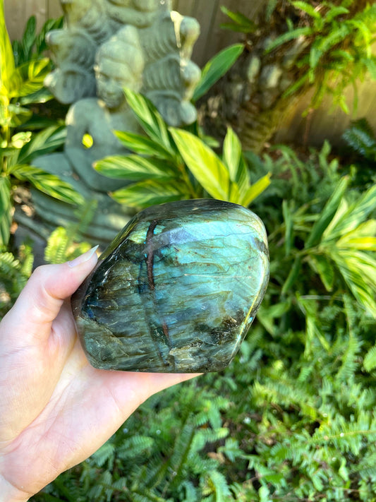 Polished Labradorite Freestanding Display Stone 850g 1lb 14oz Specimen With Great Flash Mineral Crystal