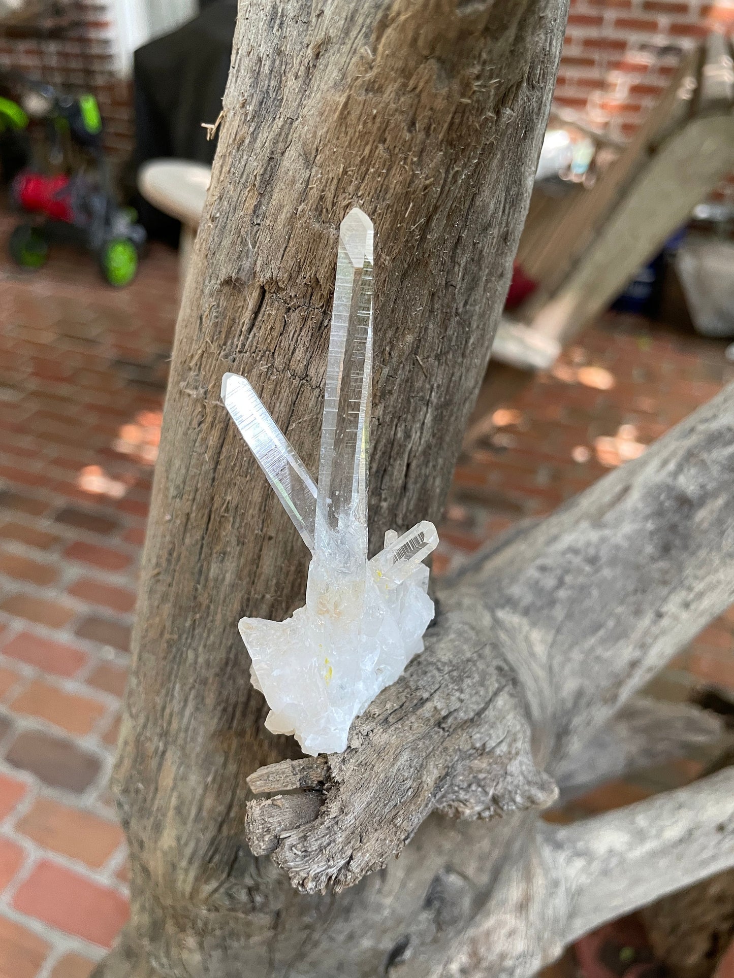Columbian Lemurian Optical Quartz Cluster Specimen 27.1g Mineral Crystal