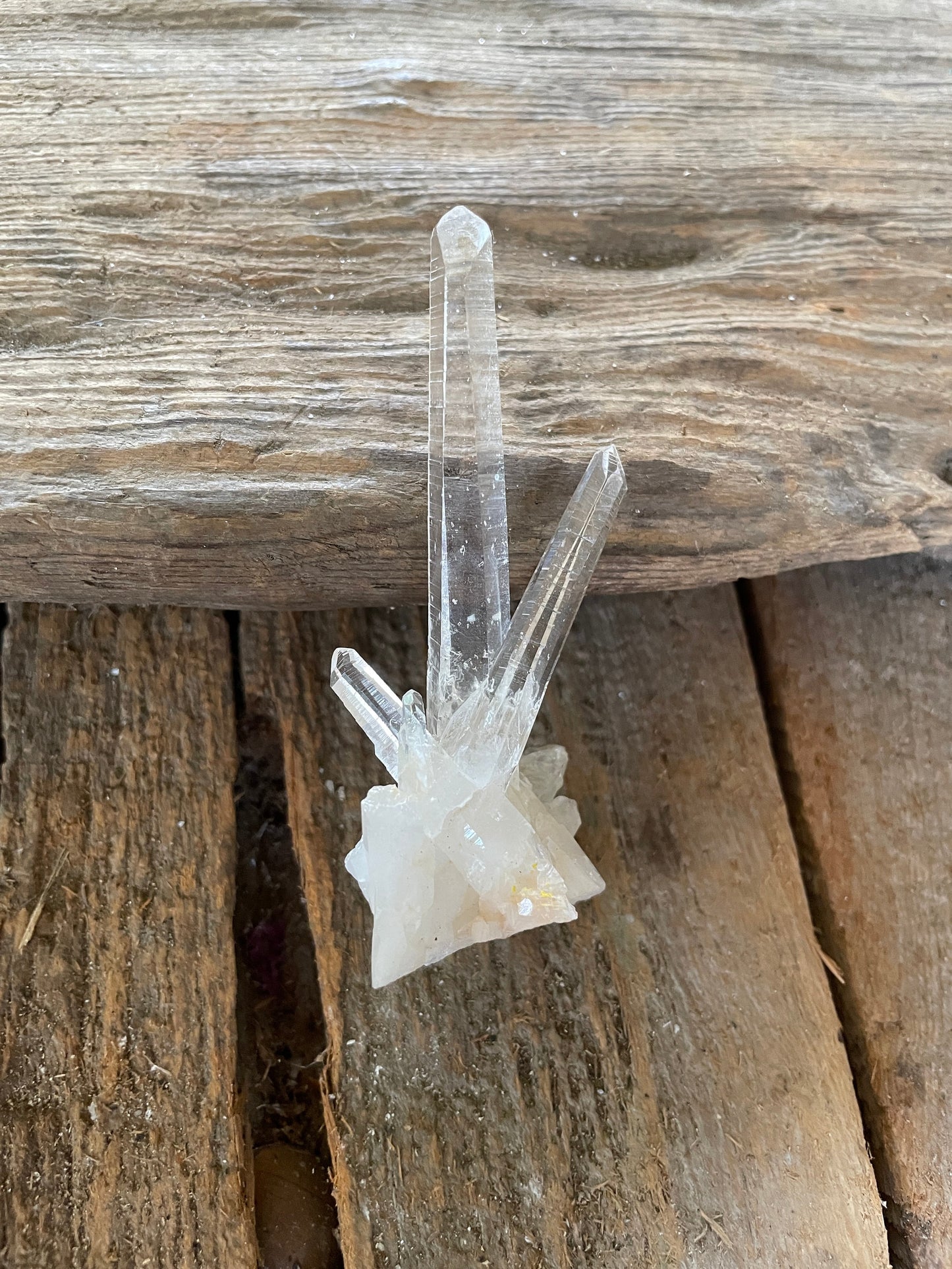 Columbian Lemurian Optical Quartz Cluster Specimen 27.1g Mineral Crystal