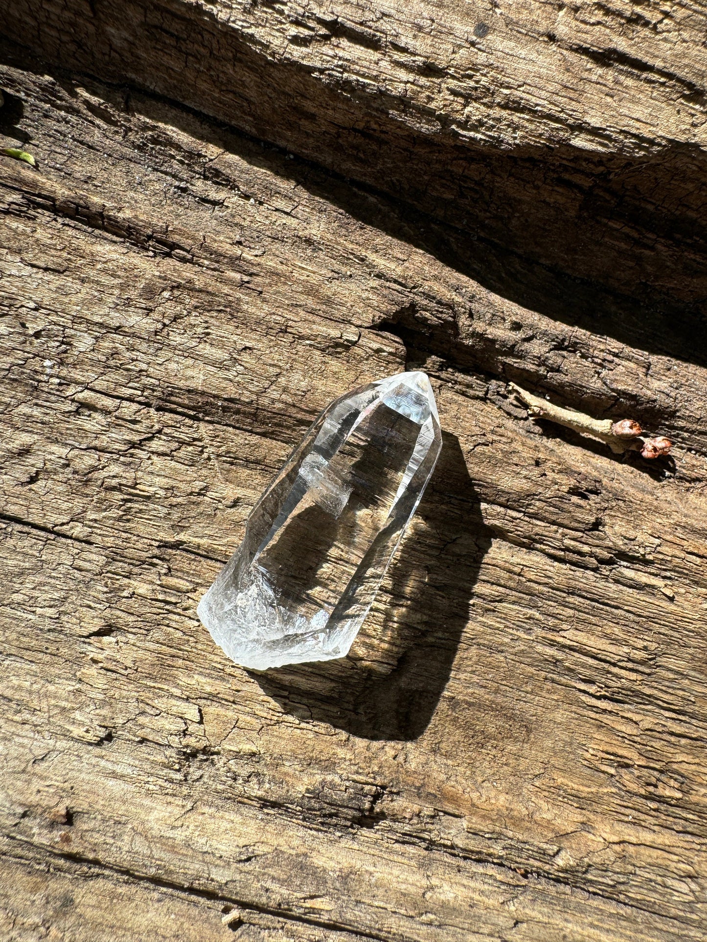 Stunning Columbian Lemurian Optical Quartz Point 31.4g Specimen