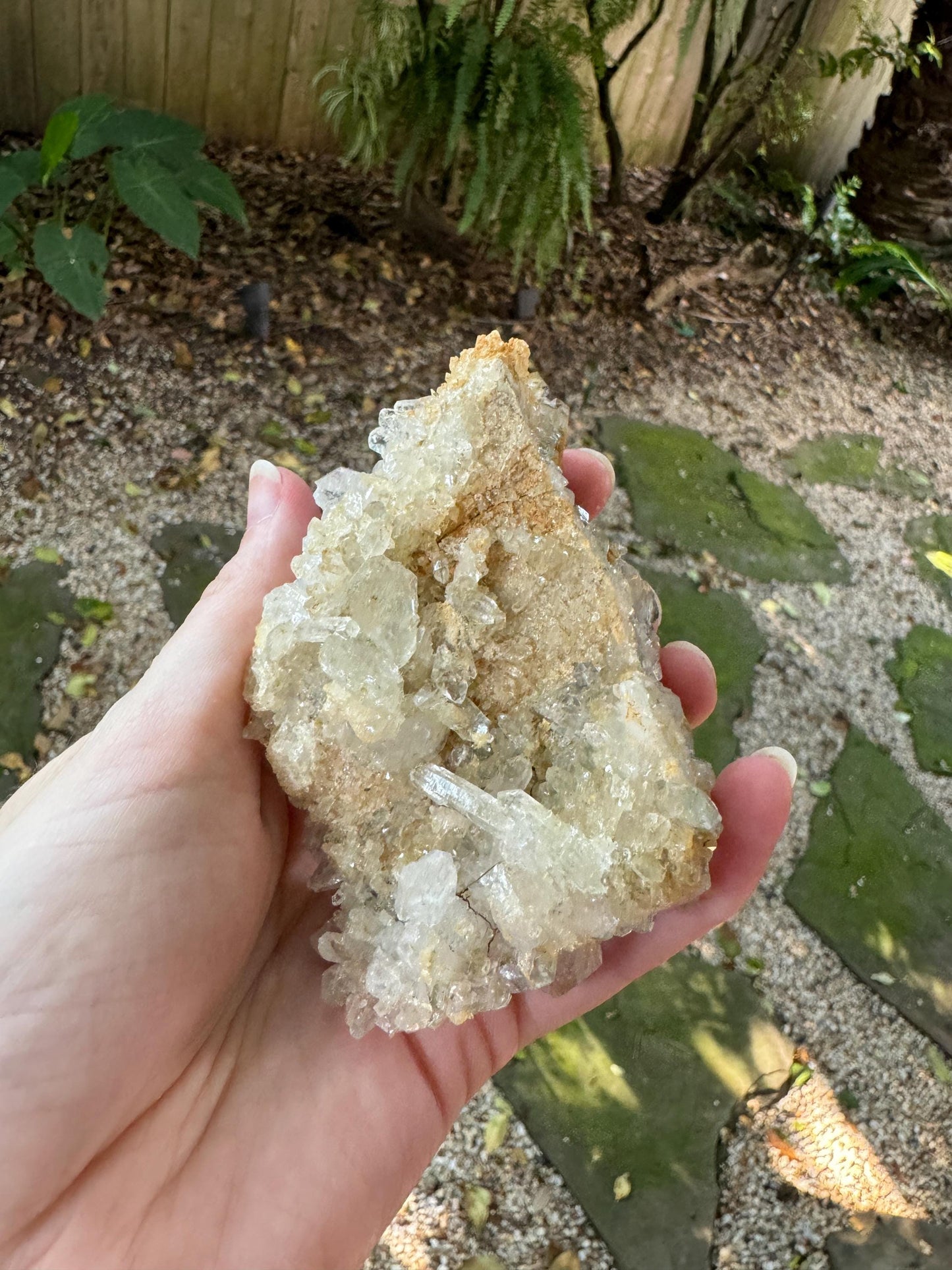 Quartz Cluster with Chlorite Mineral  195.3g From Balucistan, Pakistanl Crystal