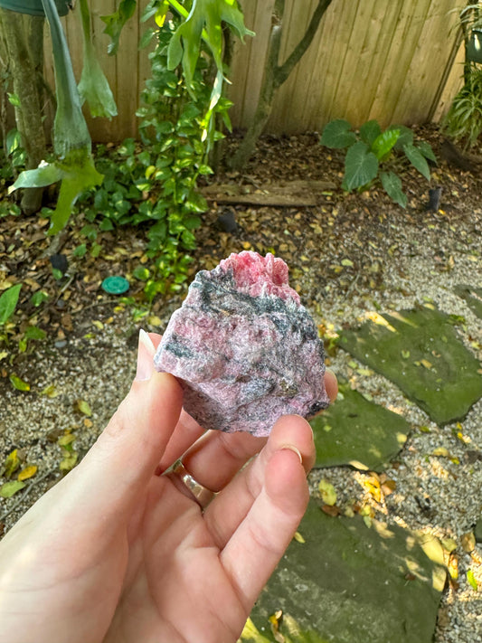 Beautiful Natural Rhodonite Specimen 111.9g From Minas Gerais Brazil