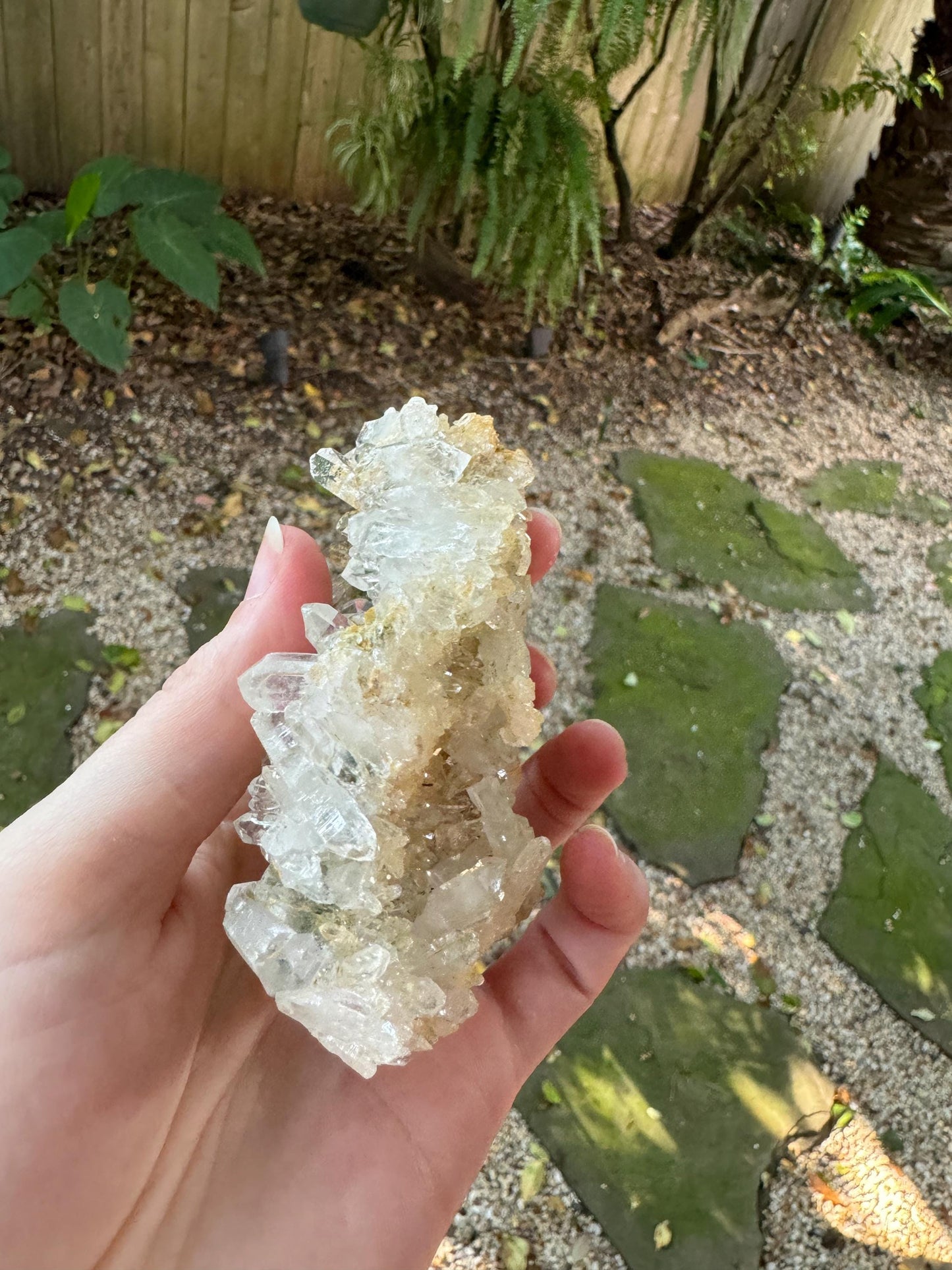 Quartz Cluster with Chlorite Mineral  195.3g From Balucistan, Pakistanl Crystal