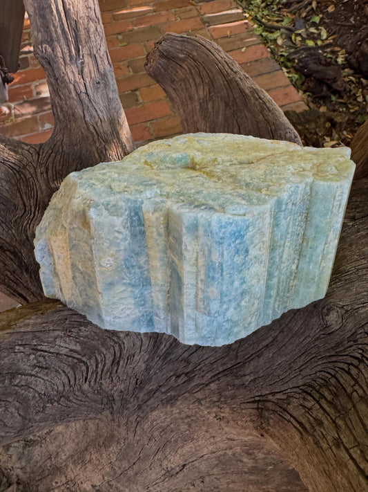 Aquamarine/Beryl Crystal from Minas Gerais Brazil 2.06kg 4lbs 7.8oz Specimen Mineral Crystal