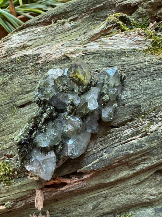 Epidote and Quartz Raw Crystal Specimen 61.7g, From Hakkari, Turkey Mineral Crystal