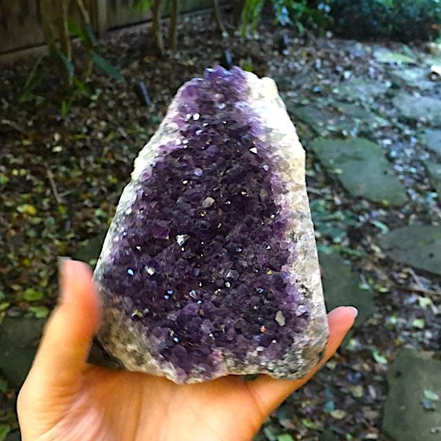 Self Standing Uruguay Amethyst With Calcite 1010g Specimen, Reiki Chakra