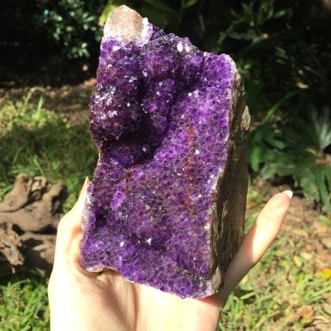 Self Standing Uruguay Amethyst W/Hematite 865g Specimen