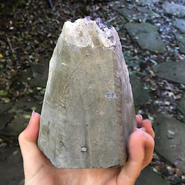 Self Standing Uruguay Amethyst With Calcite 1010g Specimen, Reiki Chakra