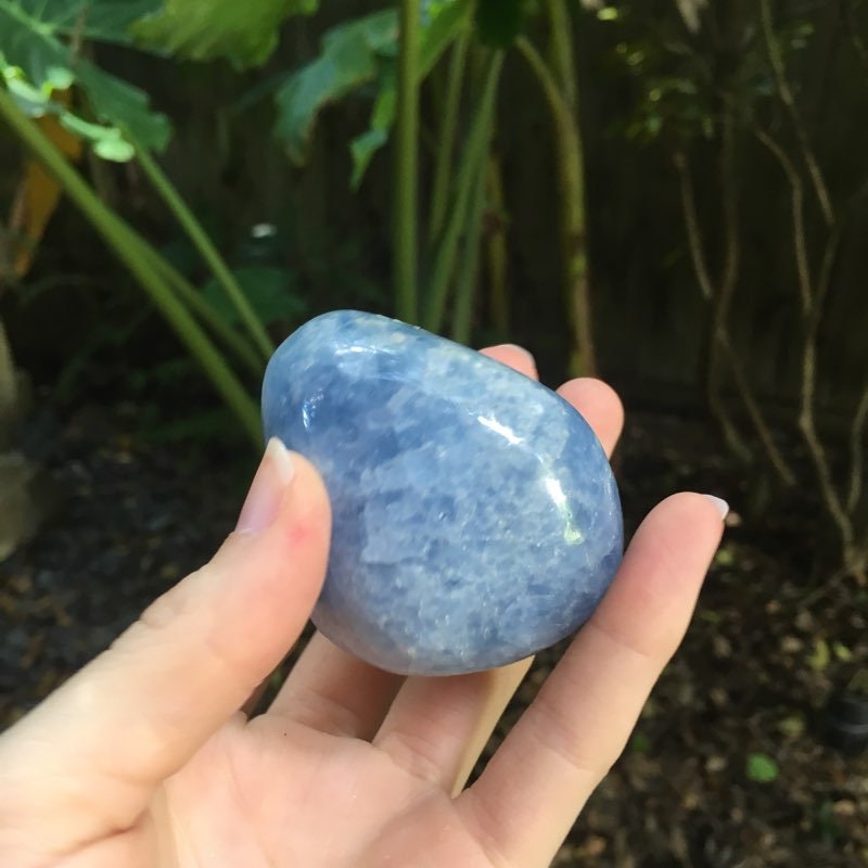 Medium Blue Calcite Palm Stone Gallete Madagascar 187.3g