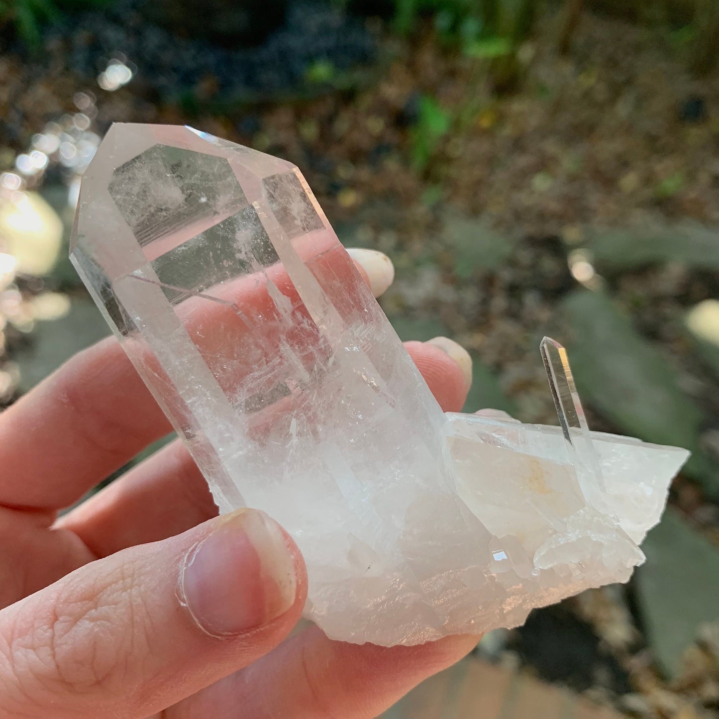 Gorgeous Water Clear Quartz Point From Mount. Ida Montgomery Co, Arkansas 133g Specimen