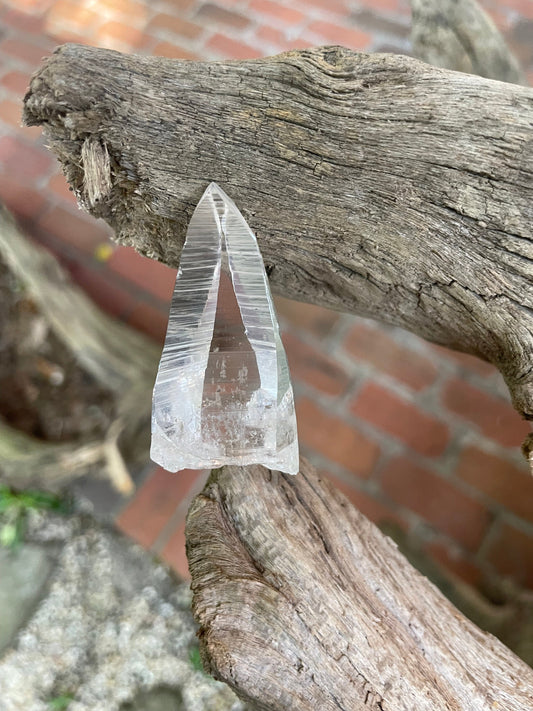 Stunning Columbian Lemurian Optical Quartz Point 21.8g Specimen