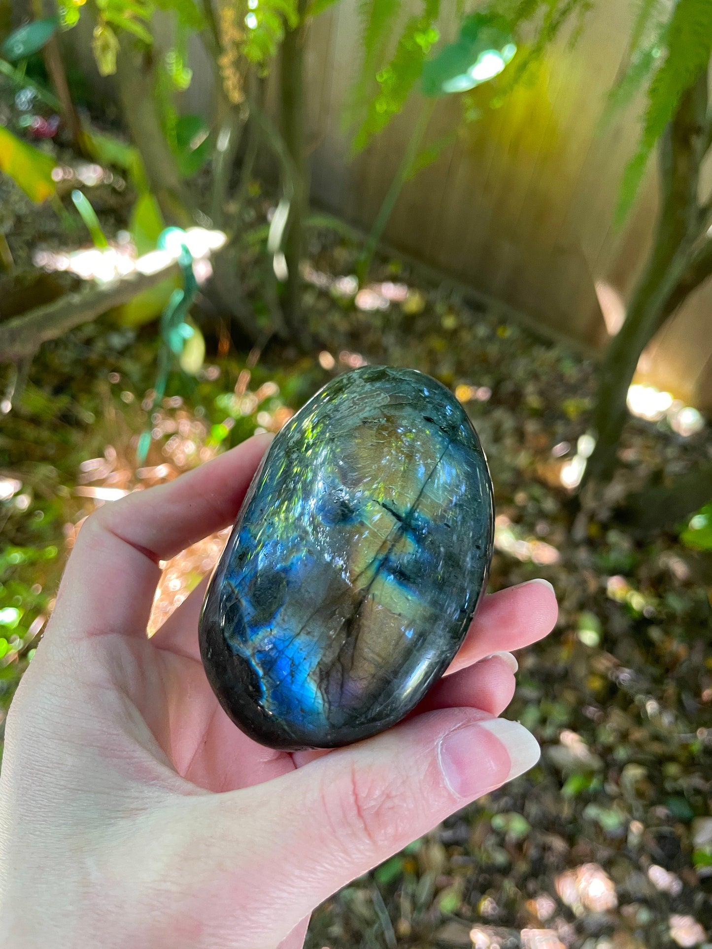 Lovely Polished Rainbow Labradorite Palm Stone 256g Rainbow Flash From Madagascar