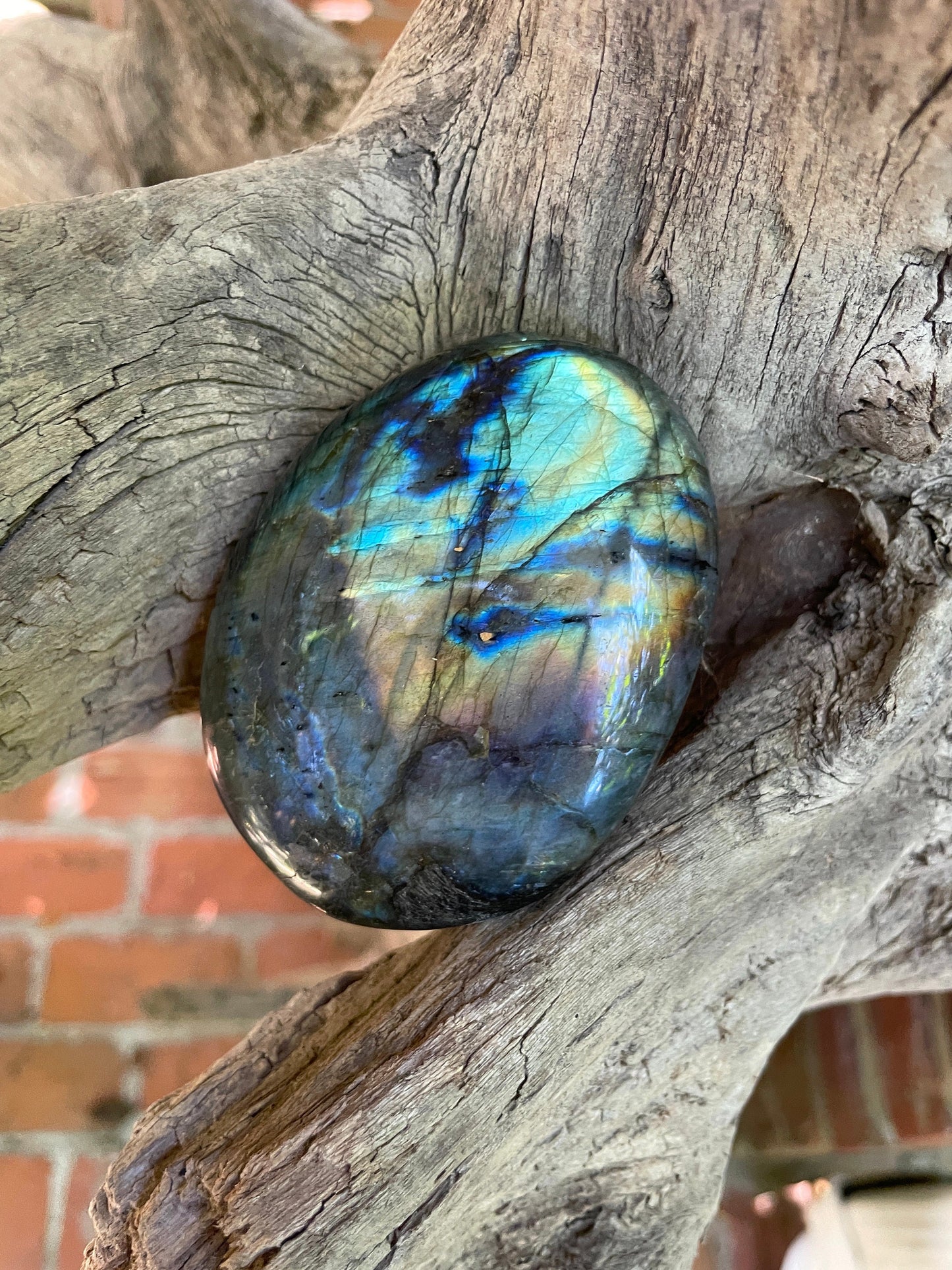 Lovely Polished Rainbow Labradorite Palm Stone 256g Rainbow Flash From Madagascar