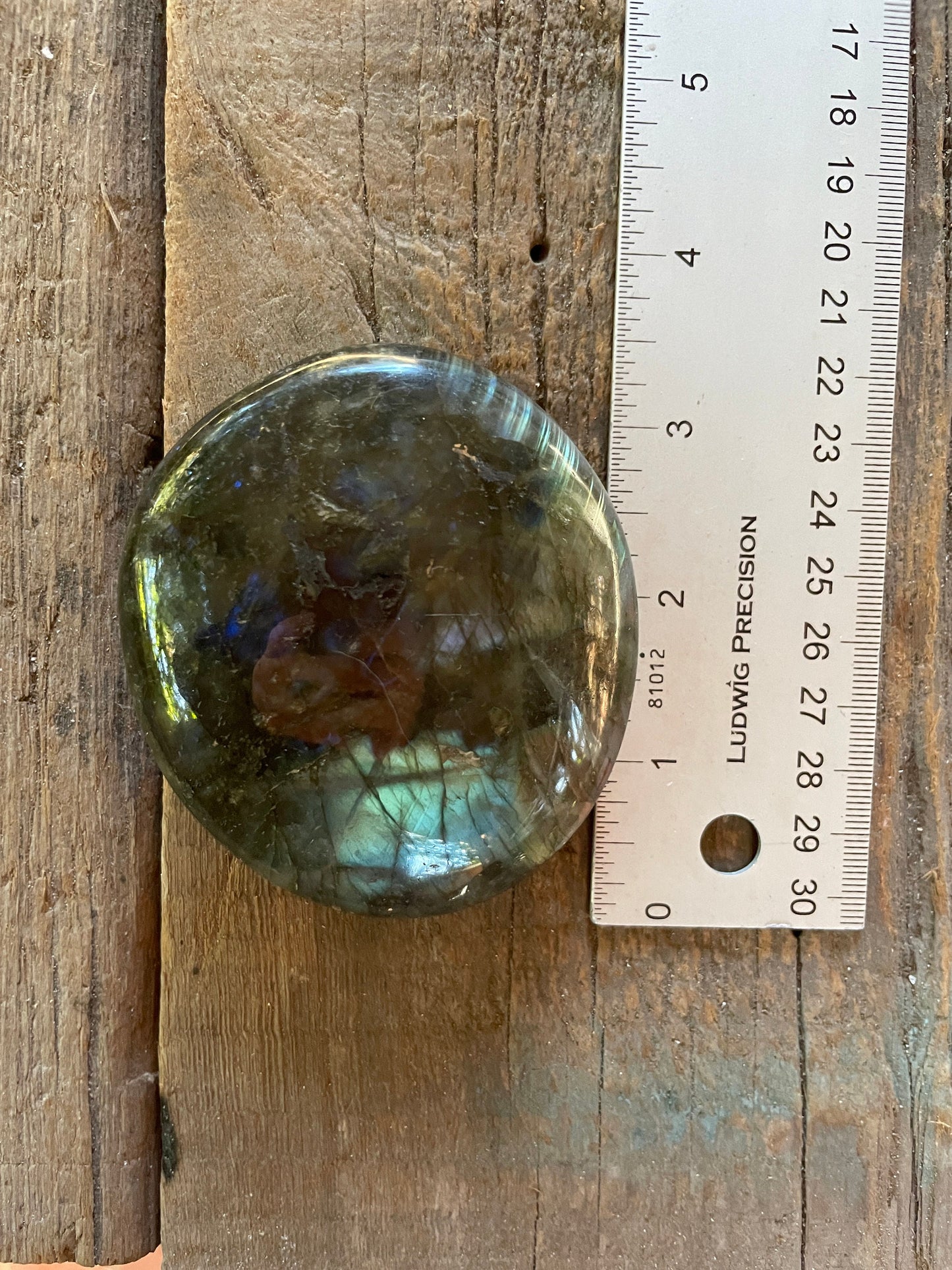 Lovely Polished Rainbow Labradorite Palm Stone 226g Rainbow Flash From Madagascar