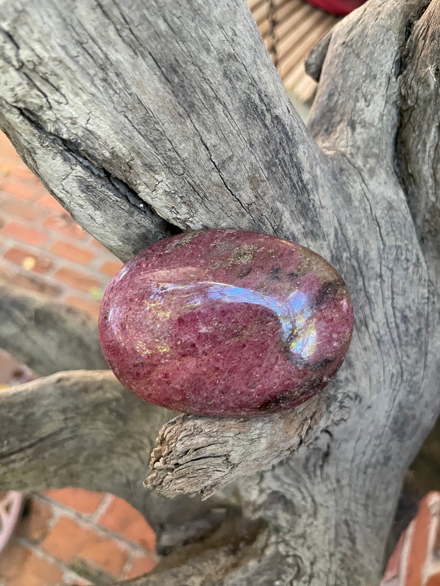 Beautiful Polished Palm Stone Rhodonite Specimen 153.7g From Madagascar Mineral Crystal