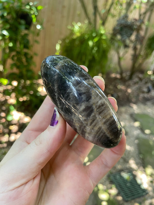 Black Moonstone Palm Stone Gallete 169.3g Specimen From Madagascar Mineral Crystal